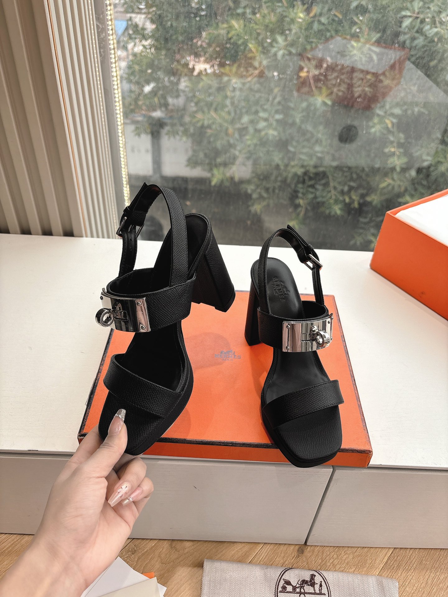 🌾所见即所得G038代购级别所见即所HERMES爱马仕| 2026 𝐬𝐬最新款大H厚底凉鞋经典款踩云脚感