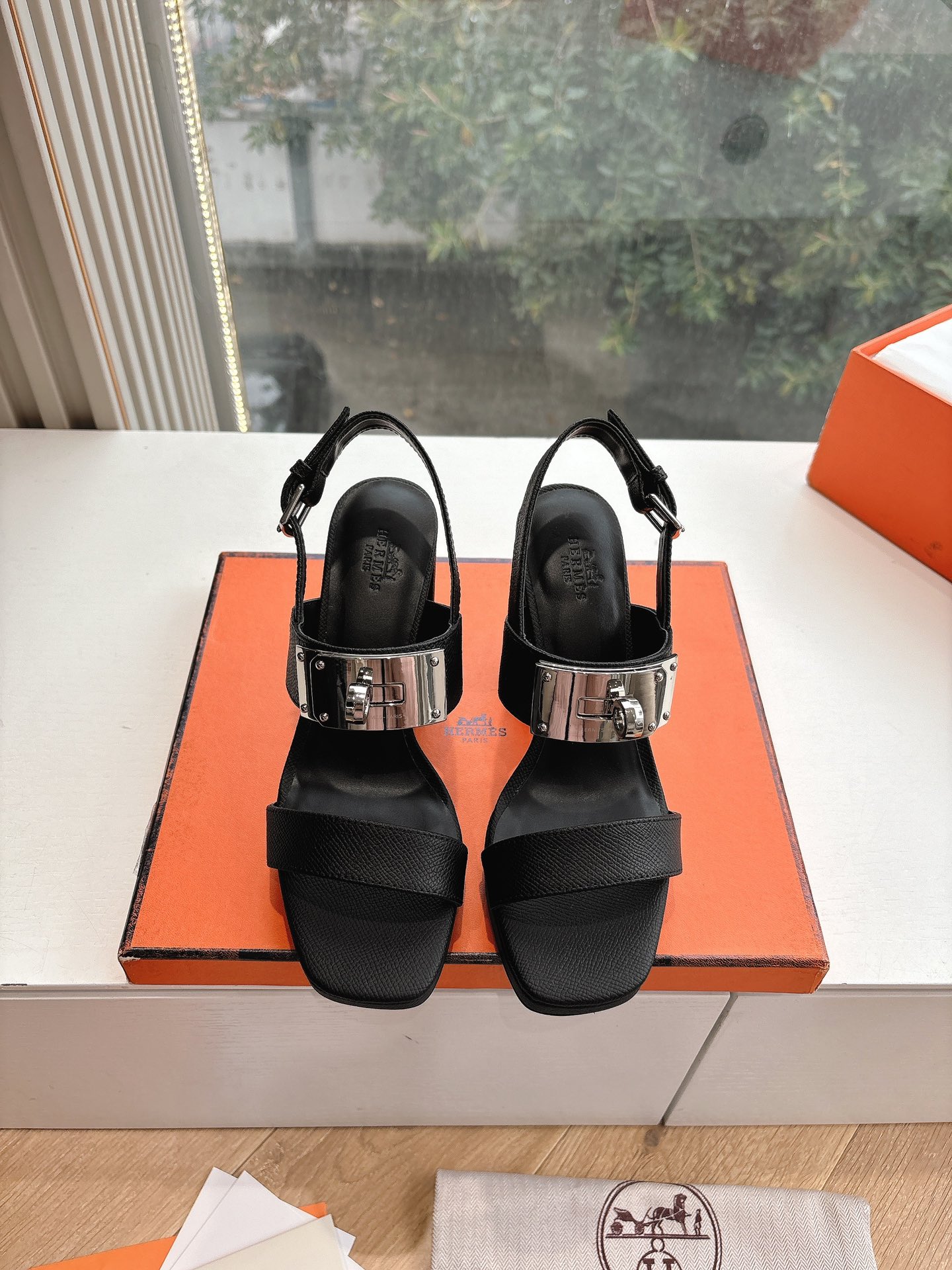 🌾所见即所得G038代购级别所见即所HERMES爱马仕| 2026 𝐬𝐬最新款大H厚底凉鞋经典款踩云脚感