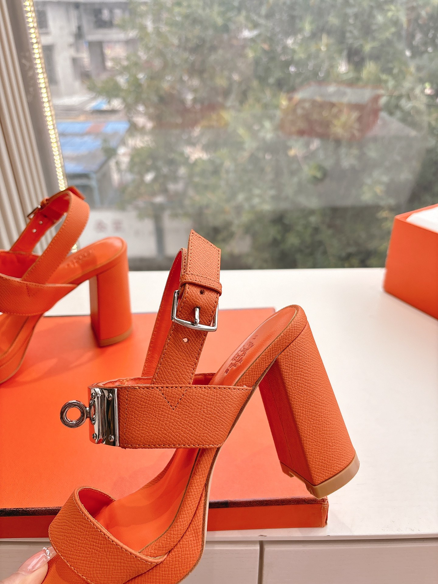 🌾所见即所得G038代购级别所见即所HERMES爱马仕| 2026 𝐬𝐬最新款大H厚底凉鞋经典款踩云脚感