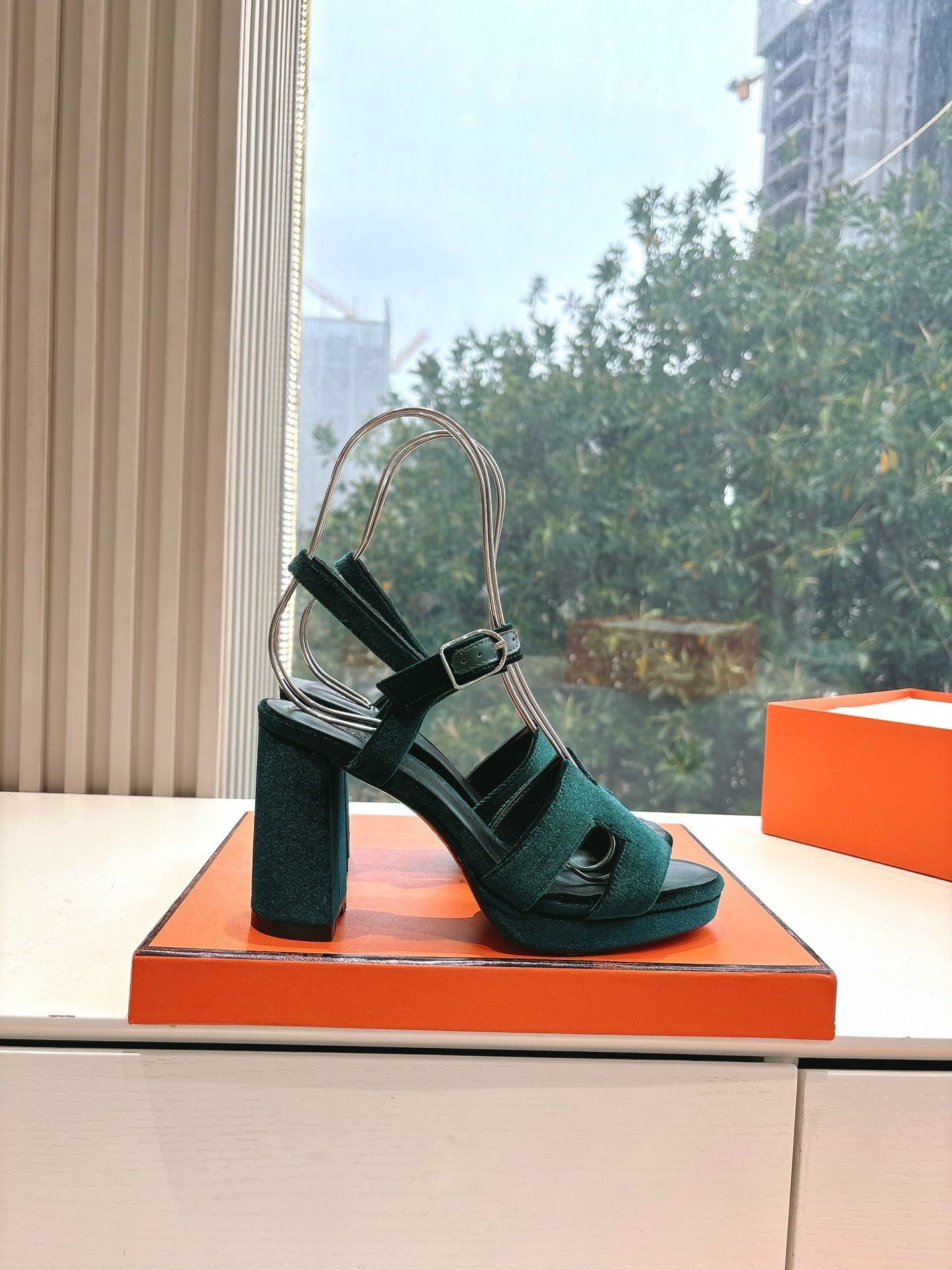 🌾所见即所得G038代购级别所见即所HERMES爱马仕| 2026 𝐬𝐬最新款大H厚底凉鞋经典款踩云脚感