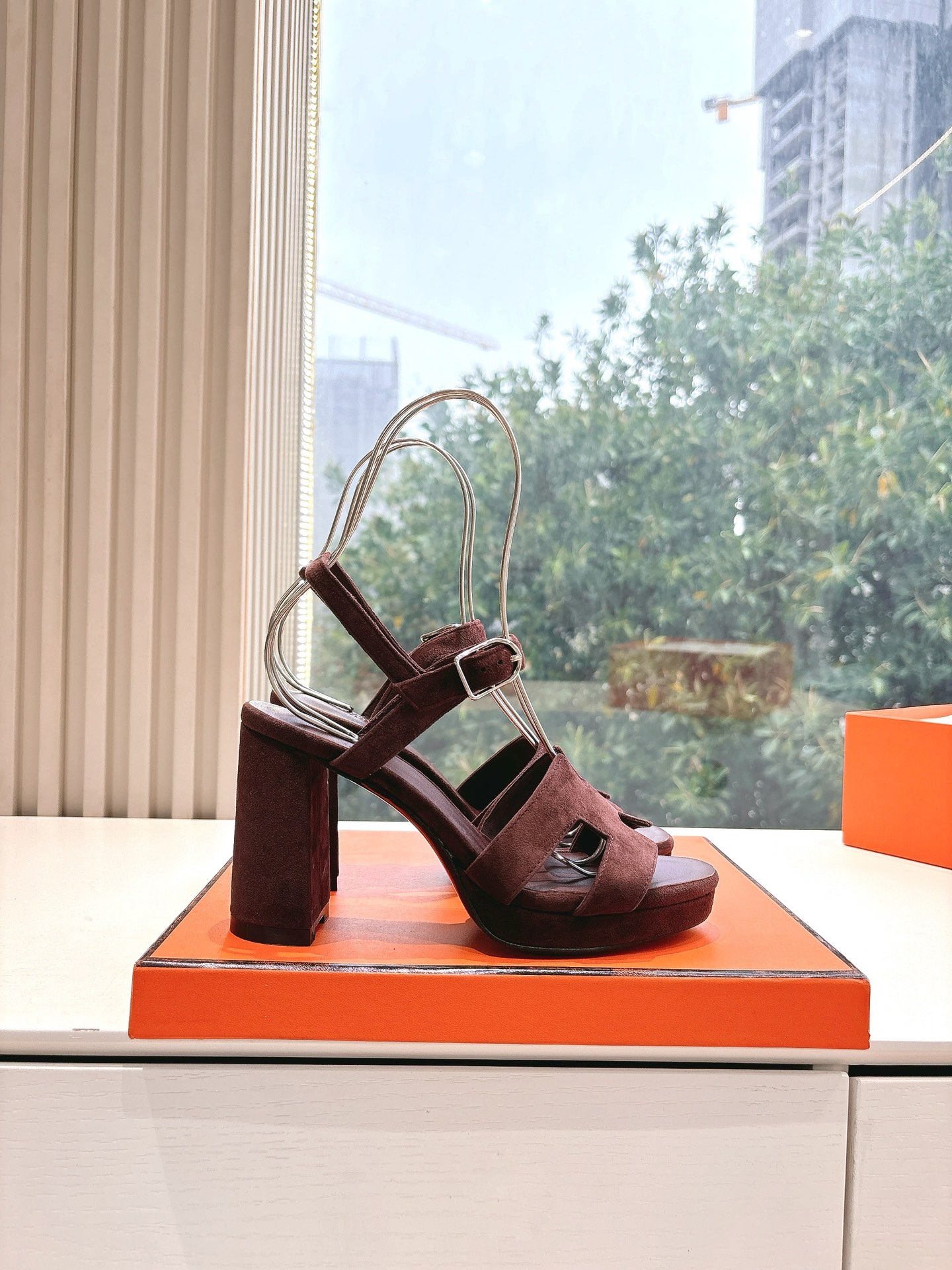 🌾所见即所得G038代购级别所见即所HERMES爱马仕| 2026 𝐬𝐬最新款大H厚底凉鞋经典款踩云脚感