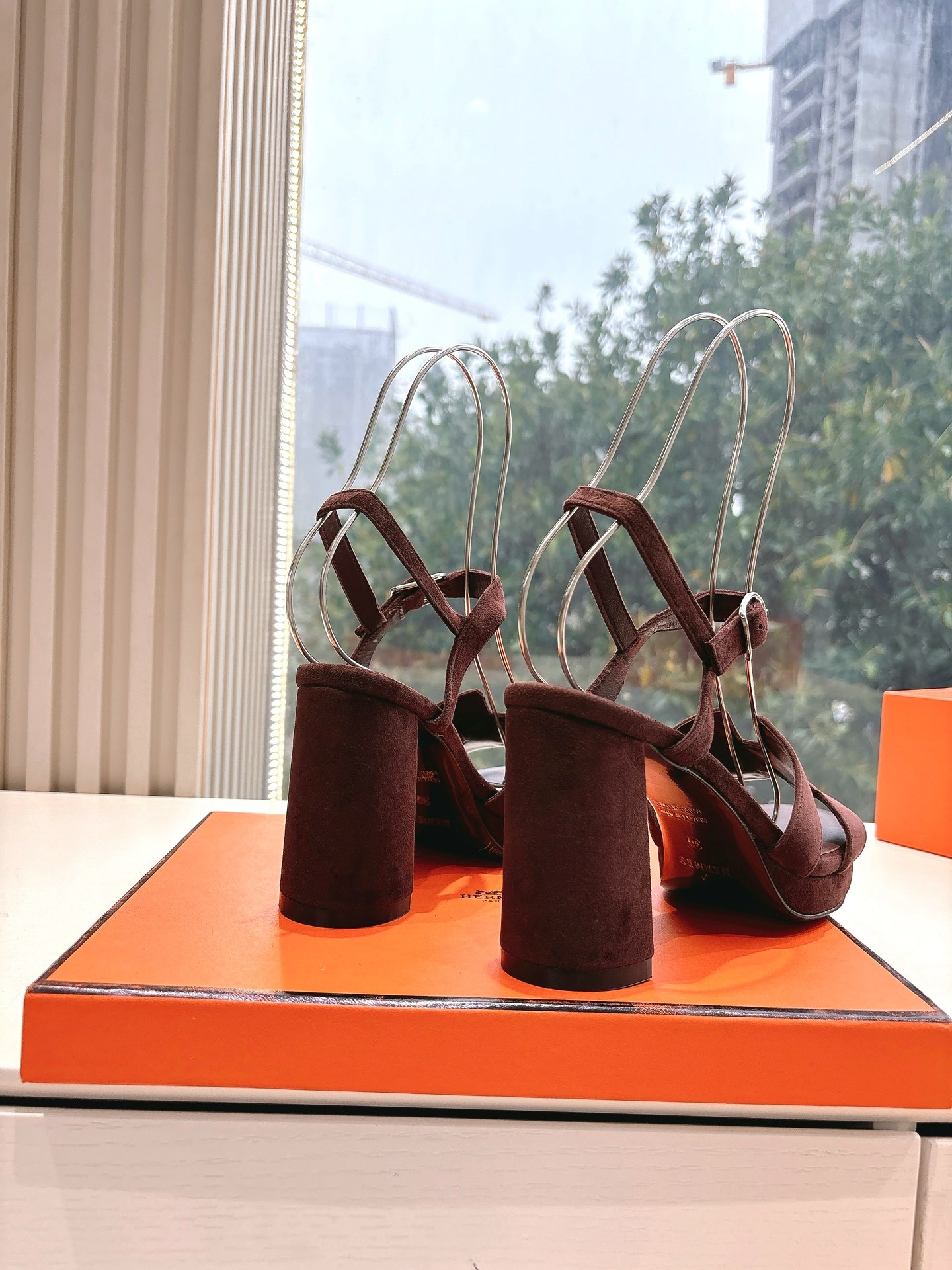 🌾所见即所得G038代购级别所见即所HERMES爱马仕| 2026 𝐬𝐬最新款大H厚底凉鞋经典款踩云脚感