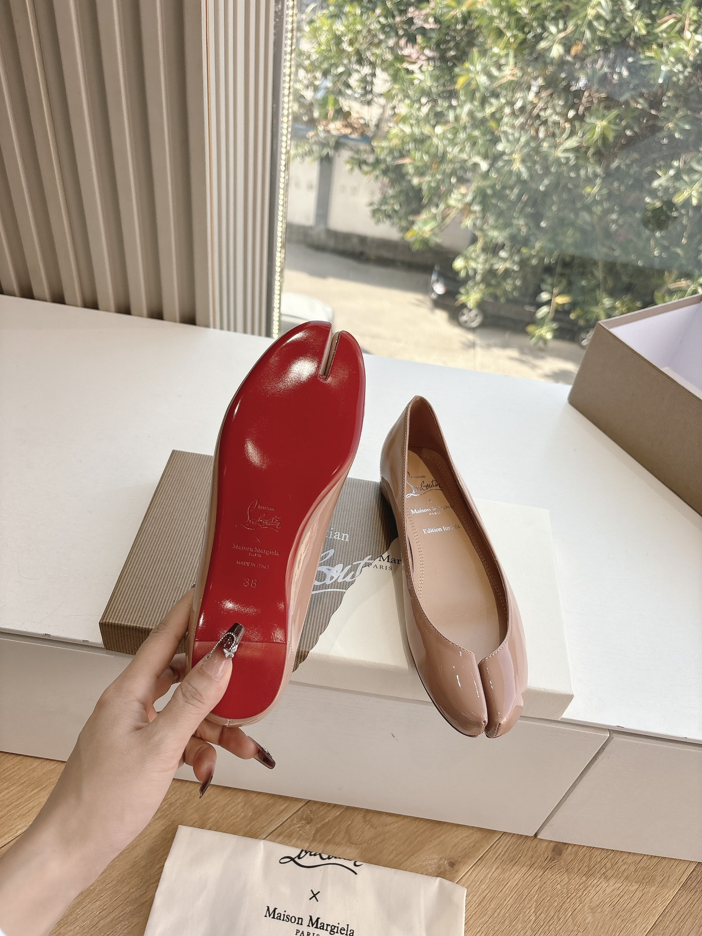 Christian Louboutin & Maison Margiela Red Toe Ballet Shoes Review - 图片 6