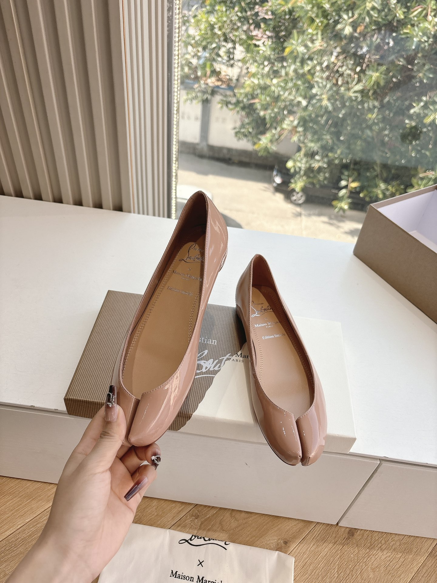 Christian Louboutin & Maison Margiela Red Toe Ballet Shoes Review - 图片 5