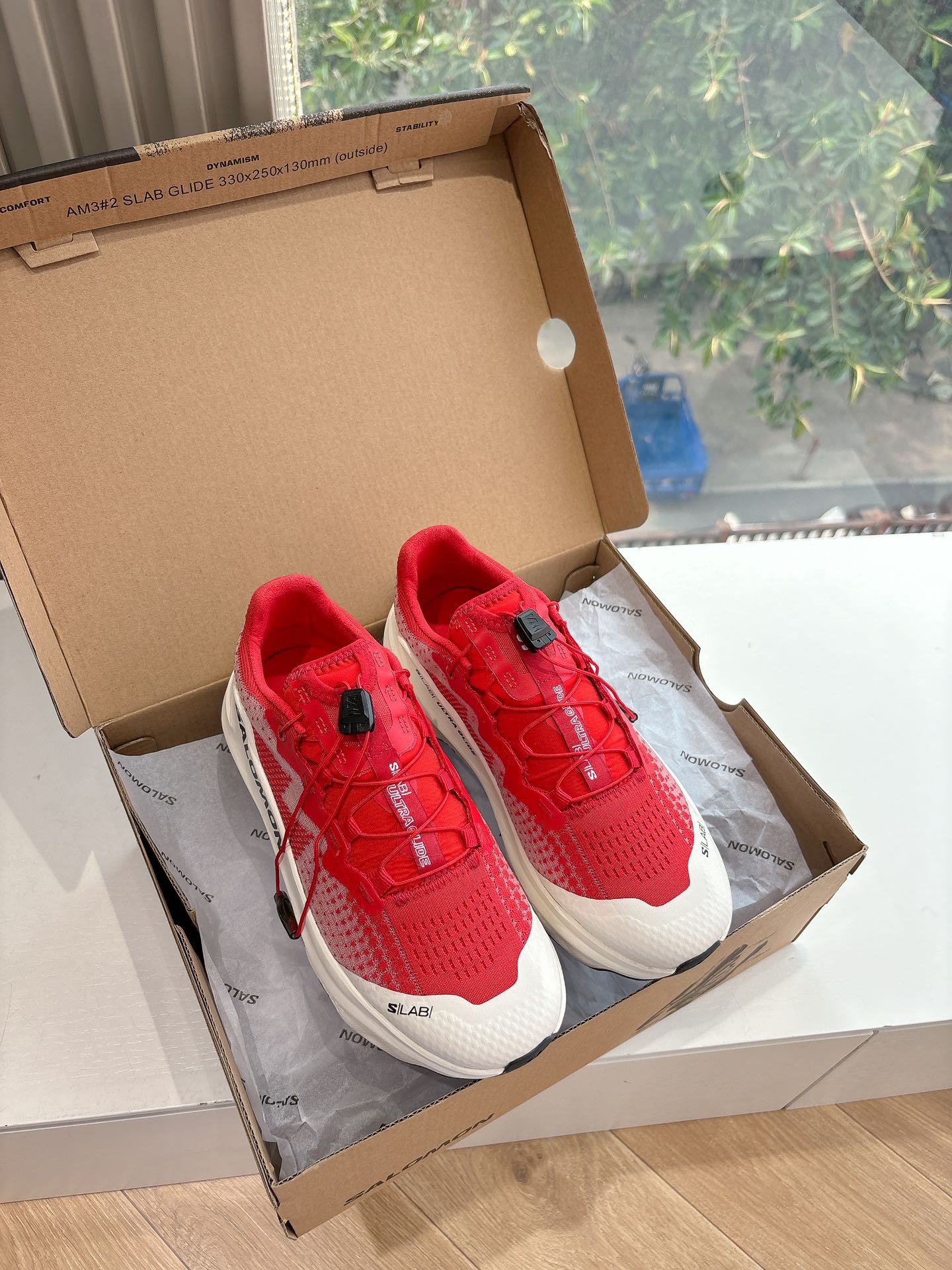 NO:239436,(Top version) Salomon Purchase Level MM6 Knitted SALOMON Co-branded semi-tug designer brand, a light luxury brand is very versatile and comfortable to the feet. This German training shoe continues the classic T-shaped genuine leather splicing design. After many careful improvements by the design team, it is just to let you experience the most original military flavor. The soft and delicate characteristics of the top layer cowhide and the texture of cow leather make it have super high softness and comfort, while maintaining good breathability and comfort and texture parallel, so as to easily control any matching of all seasons. Original material of fabric, original material of inner lining, original mold opening of soles, size: 35-45/ (39-40 ordering notes for men and women) 45 Customization, no return or replacement, casual shoes/sports shoes, masion margiela, sneakers, cowhide19860909（顶级版本） 萨落蒙代购级别MM6针织SALOMON 联名款半拖鬼才设计师品牌,一个轻奢品牌上脚很百搭哦,也很随脚舒适,这一款德国训练鞋延续了经典的T形真皮拼接设计,经过设计团队多次的精心改良,只为让您体验最原始的军旅味道,头层牛皮柔软细腻的特点与牛反绒牛皮的质感相结合使其既有超高的柔软舒适度,又同时保持不错的透气性能舒适与质感并行,轻松驾驭四季穿着任何搭配. 面料原版材质 内里原版材质 鞋底原版开模 码数:35-45/（39-40下单备注男女码） 45定制不退不换,休闲鞋/运动鞋,masion margiela,sneakers,cowhide,Women's Shoes