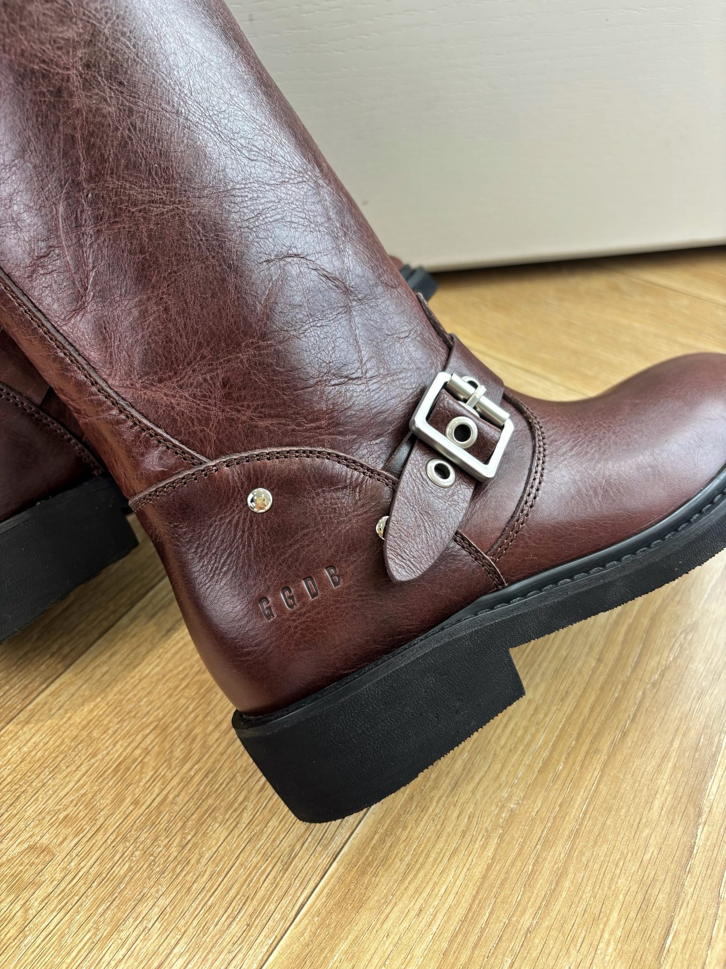 Stylish 2025 Western Cowboy Boots: Cowskin Fabric, Rubber Sole, Sizes 35-39# - 图片 7