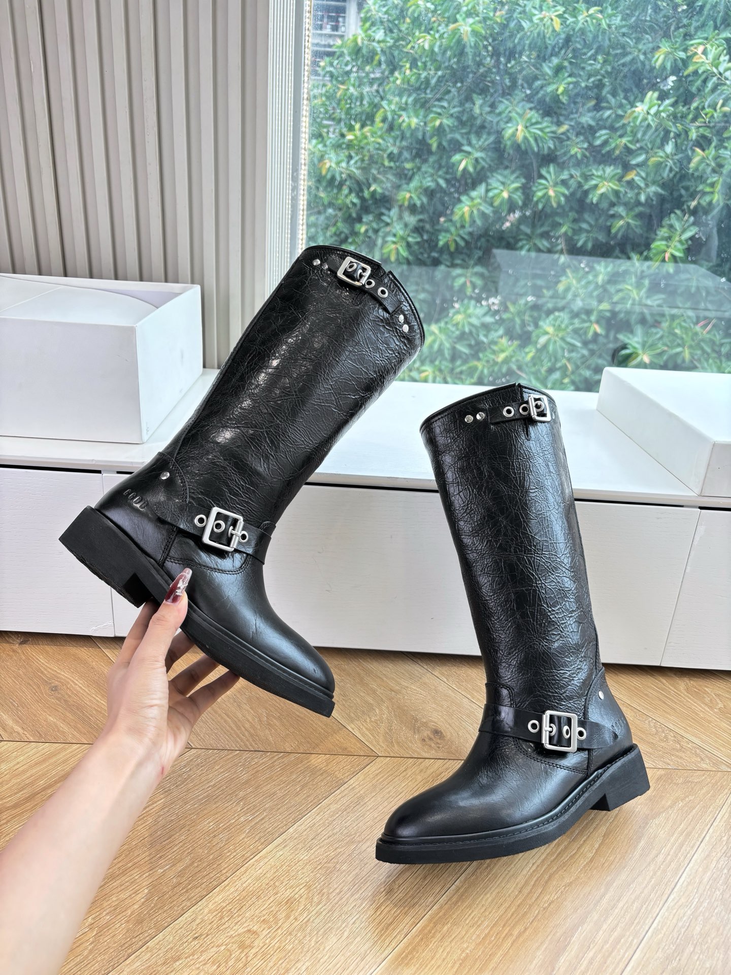 Stylish Western Cowboy Boots 2025: Cowskin Fabric, Rubber Sole, Size 35-39# - 图片 6