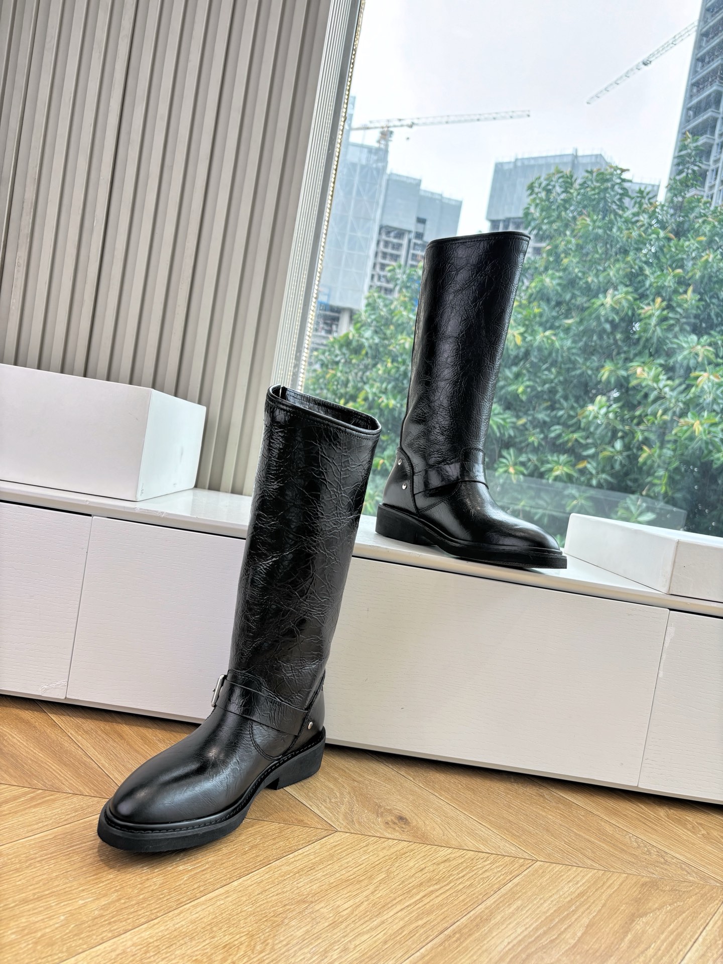Stylish Western Cowboy Boots 2025: Cowskin Fabric, Rubber Sole, Size 35-39# - 图片 4