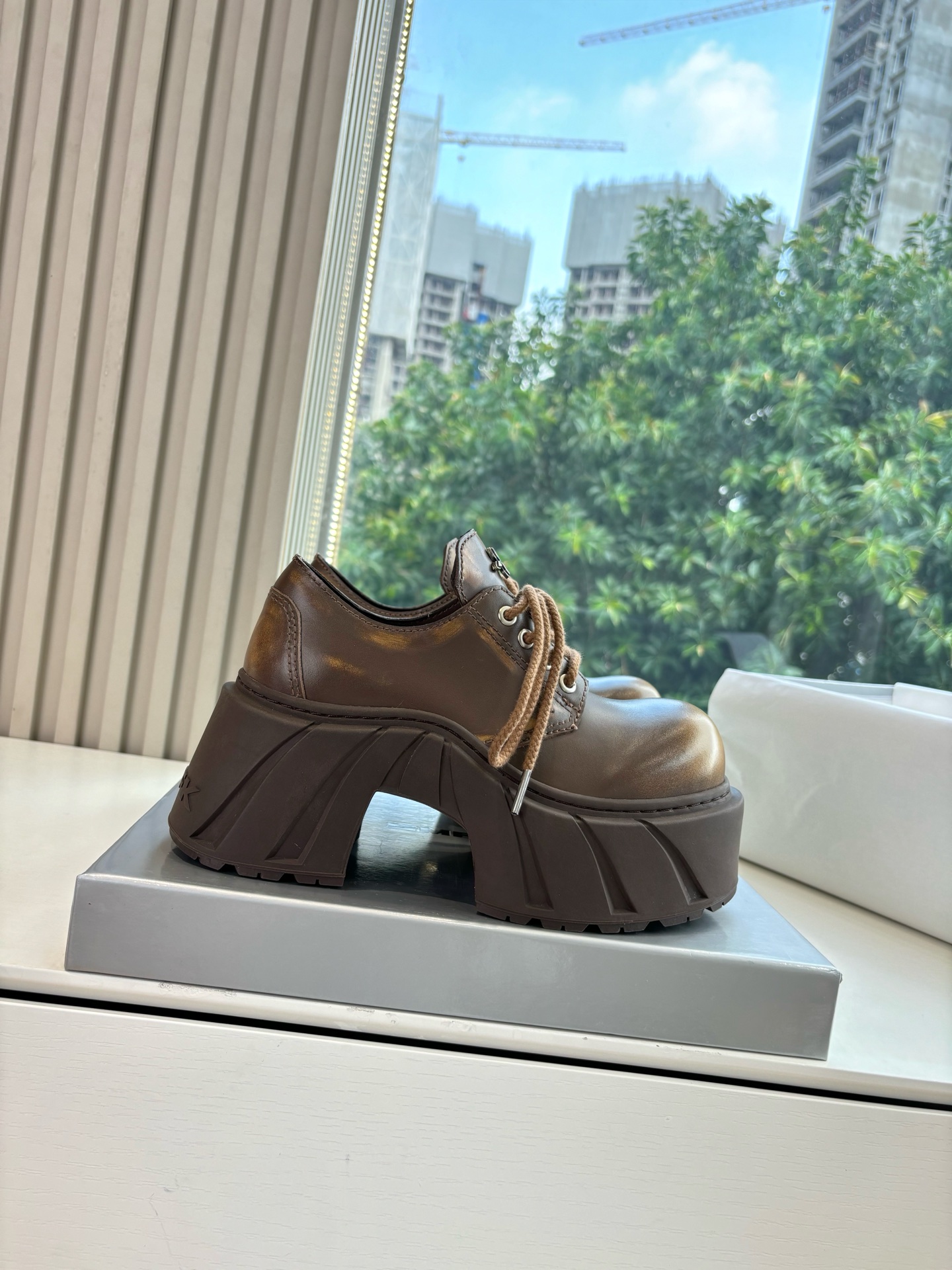 2025 SMFK High-Cut Sneakers: Stylish, Invincible, Net Red Stars. - 图片 7