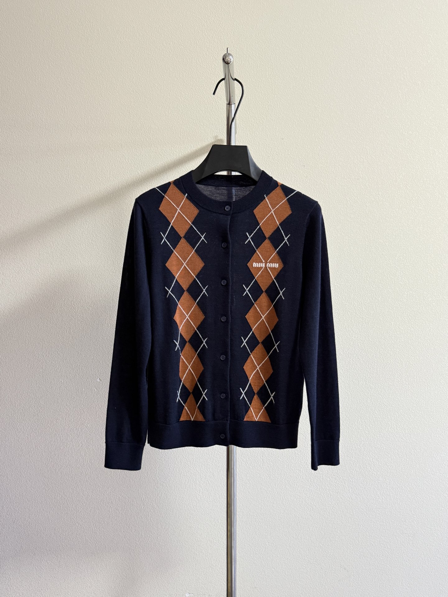 Miu Miu Argyle Wollen Cardigan, Ronde Hals, Lange Mouwen - Stijlvol & Comfortabel