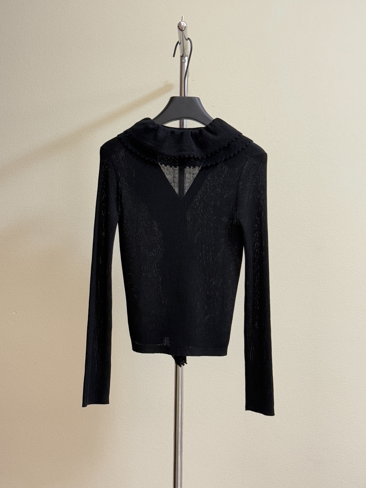 Dior Early Autumn Lace Knit Cardigan with Detachable Buttons - Elegant Style 7 i1755141215936 3232 0 5