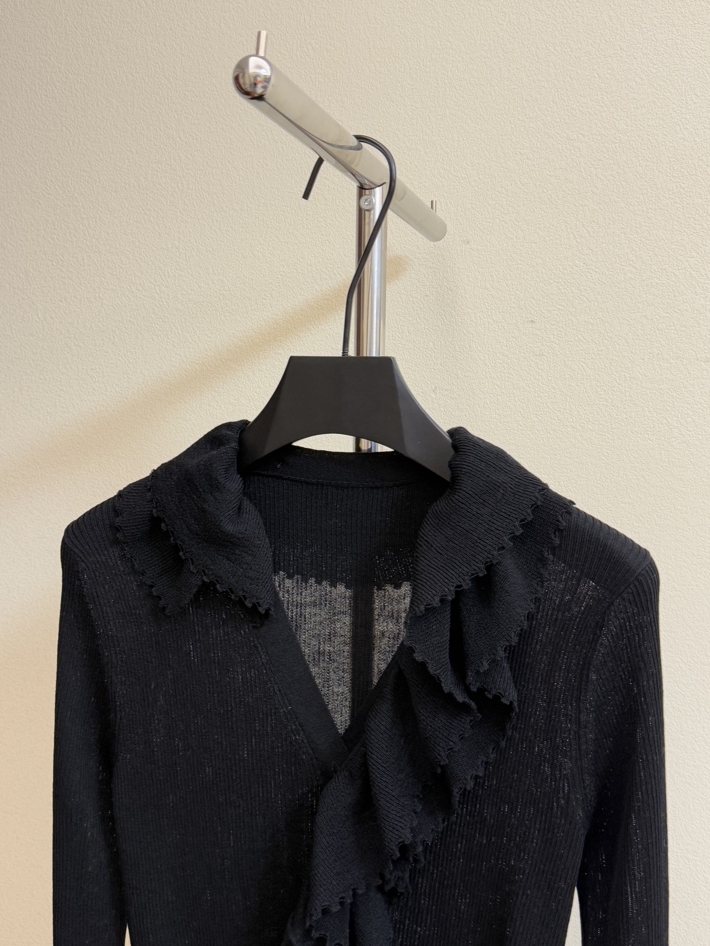 Dior Early Autumn Lace Knit Cardigan with Detachable Buttons - Elegant Style 3 i1755141216481 2806 0 1