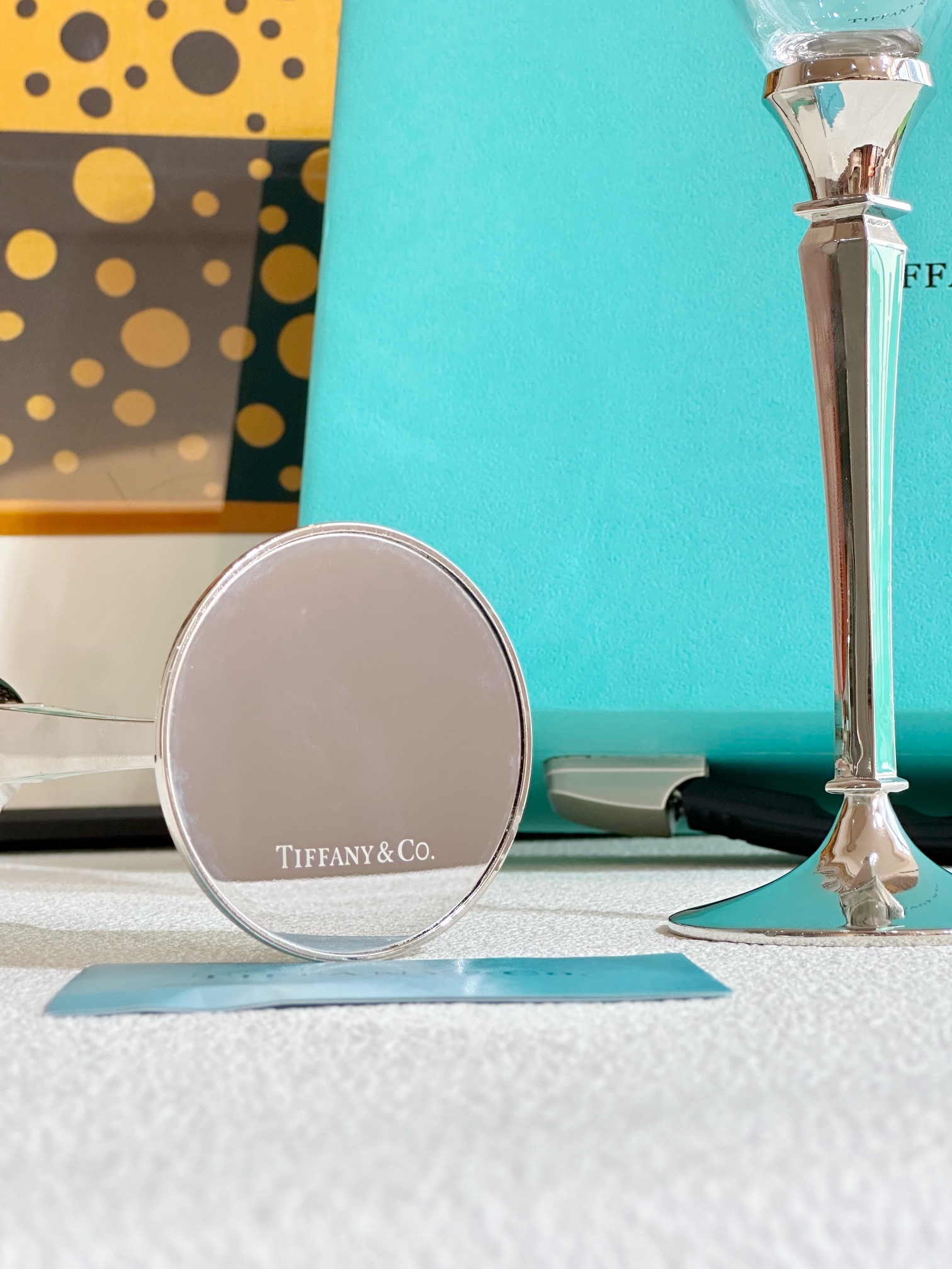 the base is engraved with the signature Tiffany logo - Comprehensive 6