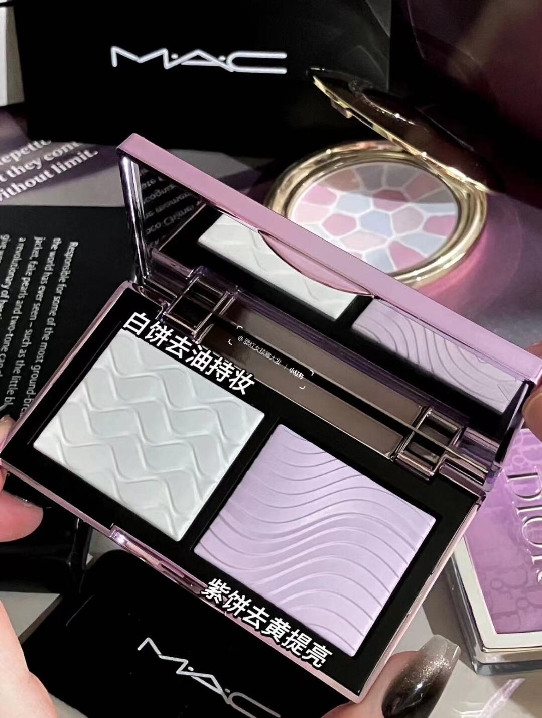 💰175
新品断货王MAC紫白饼MAC全新定妆「紫白饼」
去油更去黄，16H控妆无粉感
白去油，一拍硬核控妆；紫去黄，一秒嘭弹提亮！微米级粉质，超细超贴肤！定妆，就是既要又要！