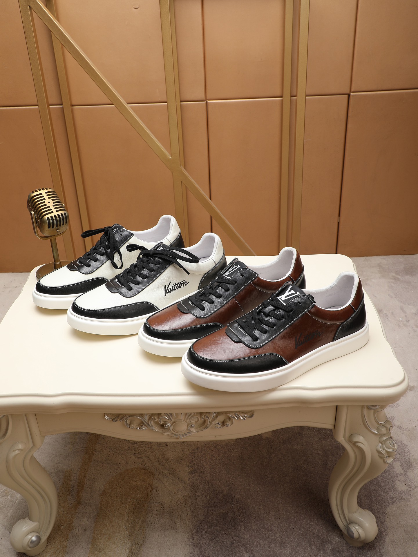 NO:270946,Real price [Guqi]. High-end brand official website 1:1 latest masterpiece original mold customization, fabric is made of imported original materials, upgraded version of the sole, lighter and non-slip. The top quality of the market, simple and tasteless, must-have for trendy people, fashion is right under your feet, full of confidence, the season for the same summer slippers in the counter is here. Size 38-44,, slippers19860909实价【古奇】. 高端品牌 官网1:1最新力作原版开模定制,面料釆用进口原版材料制作,升级版大底,更轻便,防滑.市场顶级品质,简单不失品味,潮人必备,时尚就在脚下,自信满满,专柜同款夏季拖鞋的季节来了.码数38-44,,slippers,Men's shoes