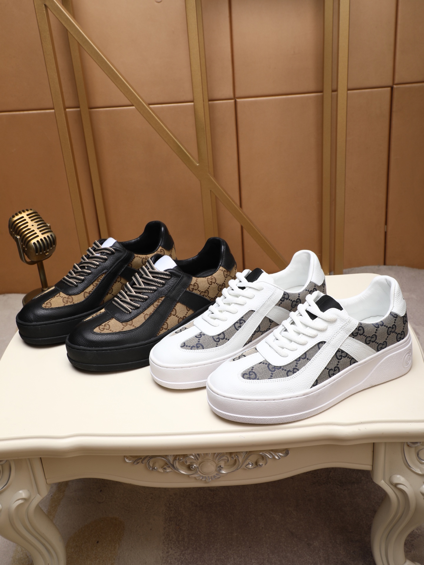 NO:283458,Real price [Guqi] Super cool, three-dimensional and handsome shoe shape, exquisite and perfect car line and details!  The special material of cowhide is very soft and breathable!  Anti-slip, wear-resistant, rubber-resistant outsole!  A single item with a handsome appearance and super comfortable look!  38-44,,cowhide19860909实价【古奇】超飒 鞋型立体帅气,车线和细节精致完美！牛皮拼特殊材质柔软非常,透气皮里！防滑耐磨防橡胶大底！帅气外观兼具超高舒适度的单品！38-44,,cowhide,Men's shoes