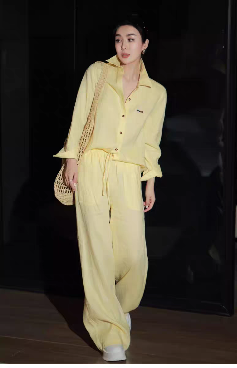 Fashionable Women’s Suit with Exchange Support, High-Quality Packaging, and Battery Recommendation. - 图片 4