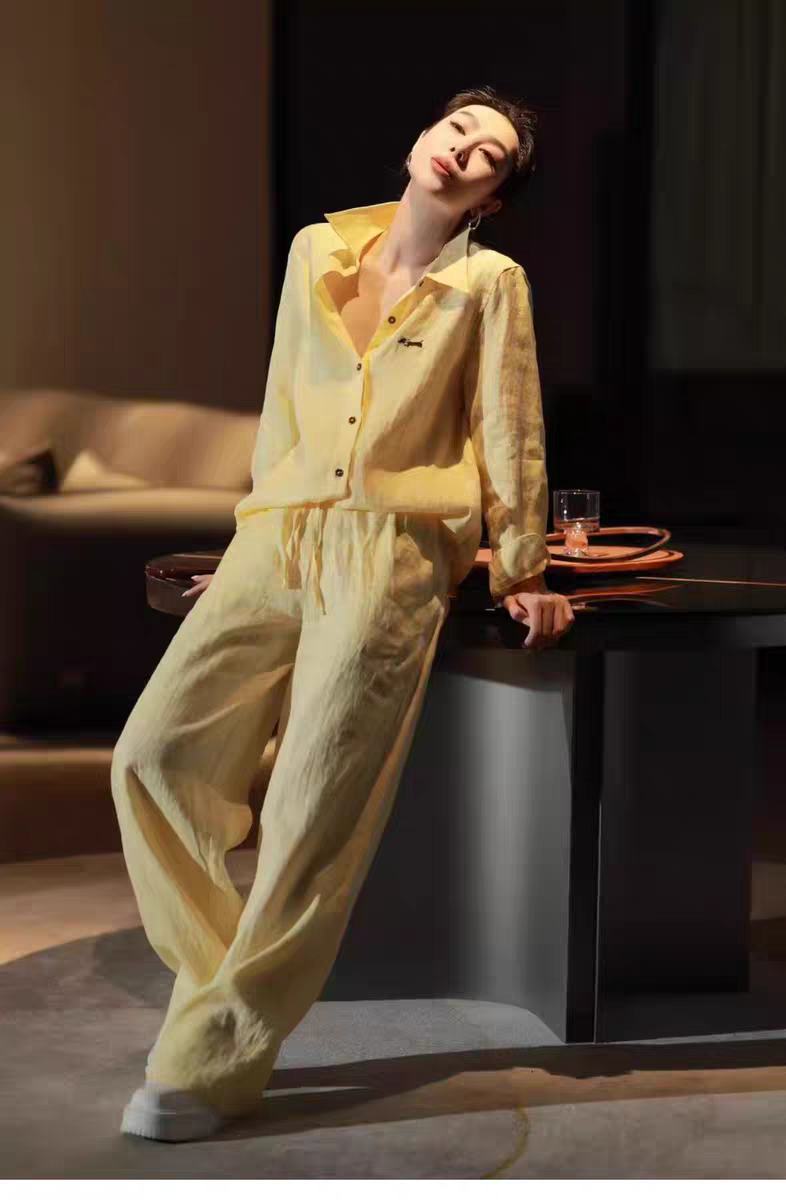 Fashionable Women’s Suit with Exchange Support, High-Quality Packaging, and Battery Recommendation. - 图片 6