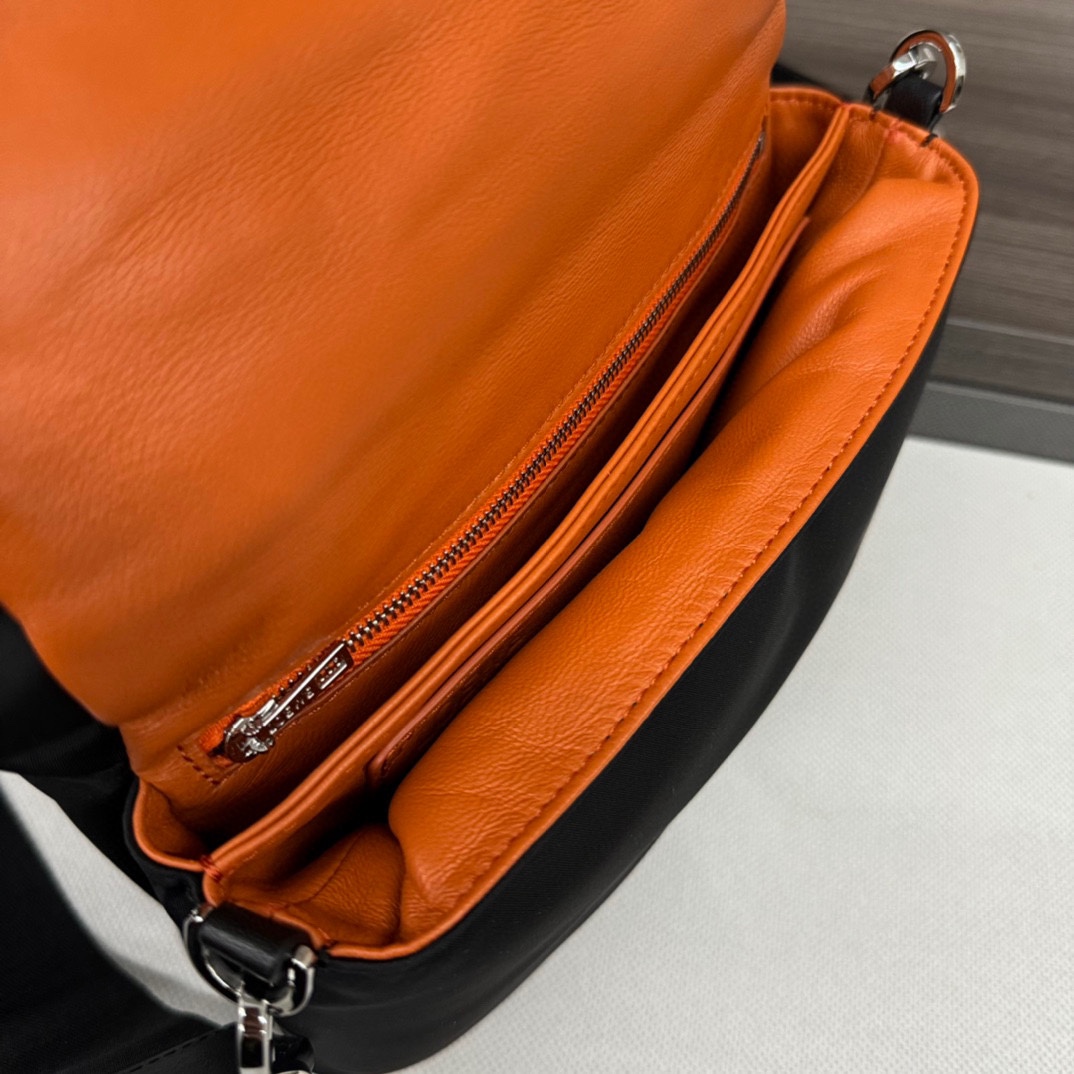 LOEWE tas Premium — photo 8