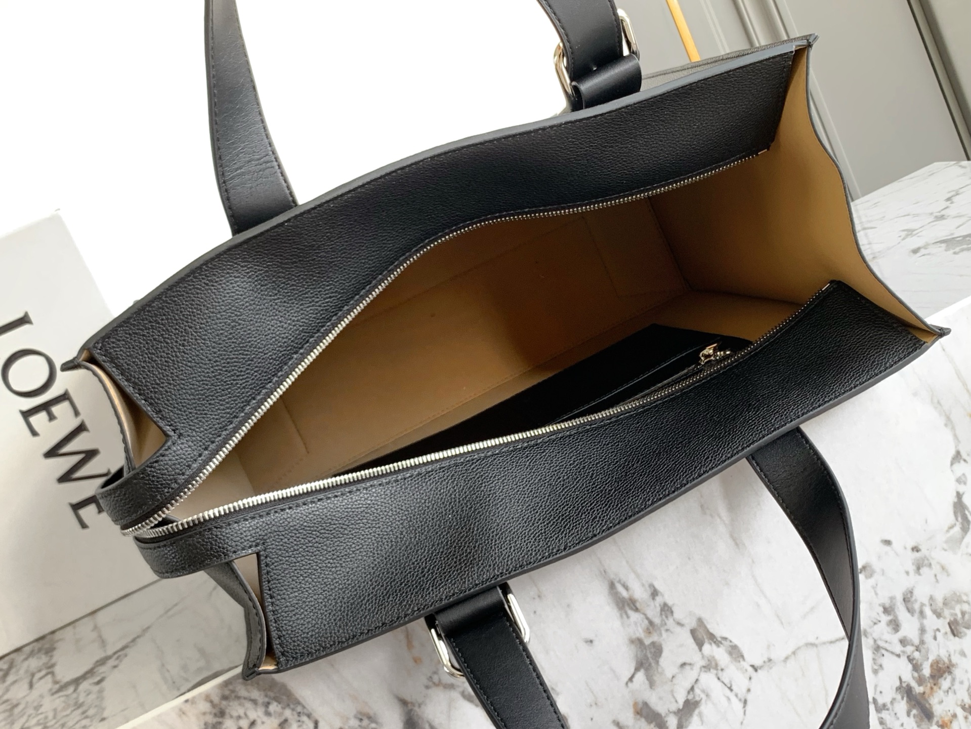Loewe Loewe Buckle Tote手袋 黑色