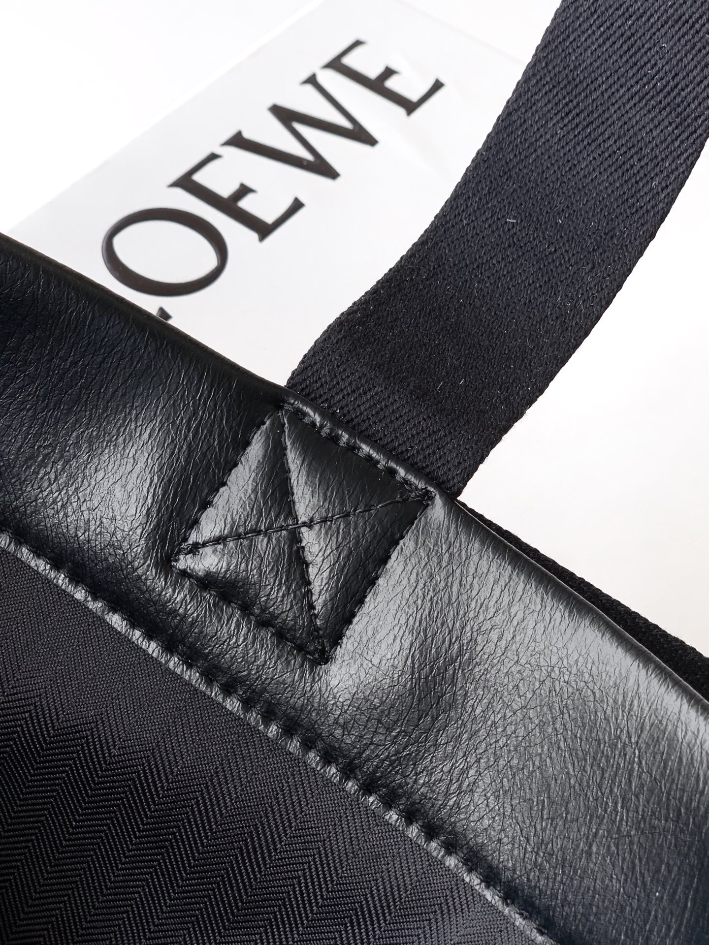 Loewe 重新定义罗威风格