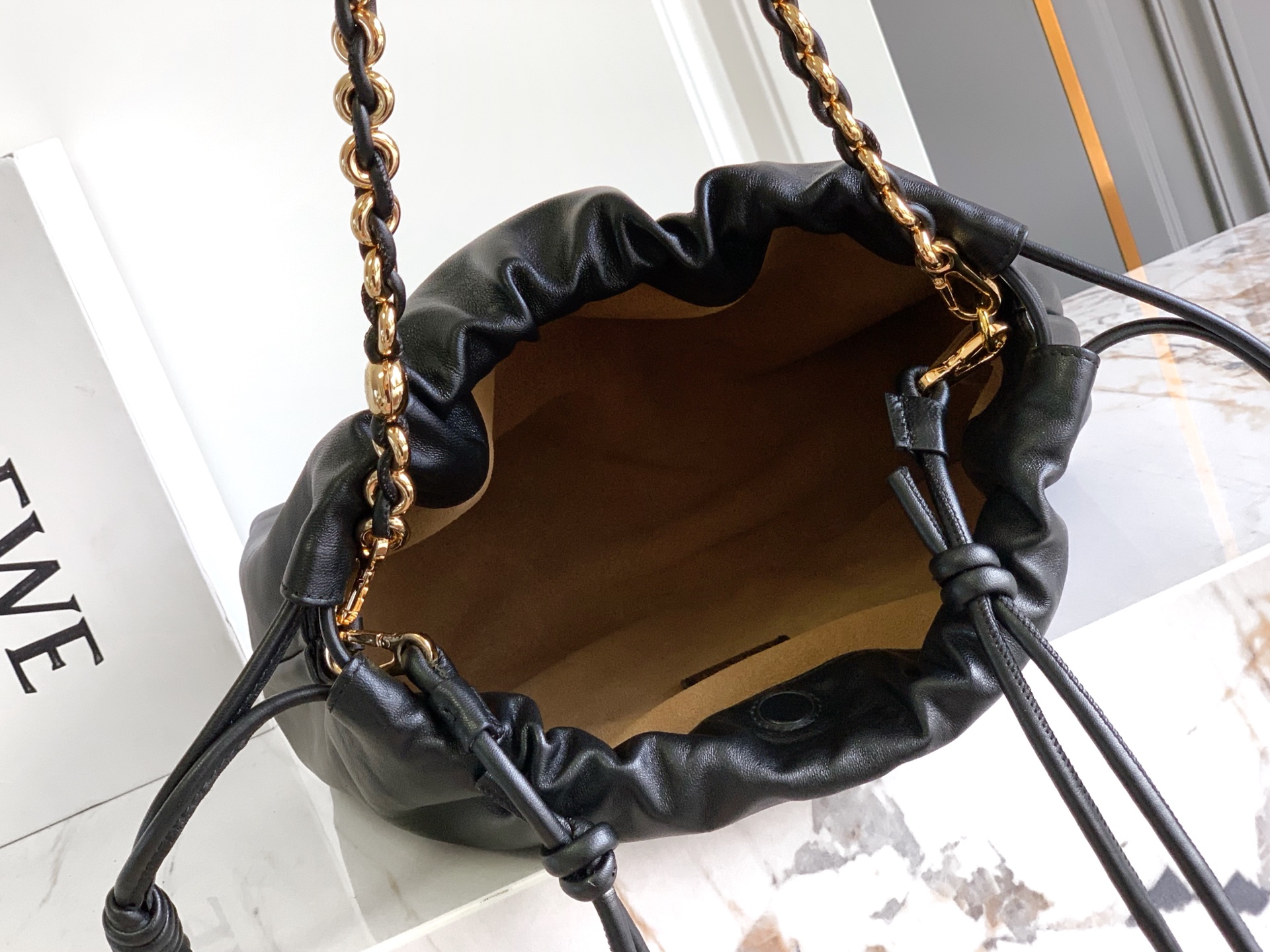 Loewe 24ss “𝙁𝙡𝙖𝙢𝙚𝙣𝙘𝙤 𝙋𝙪𝙧𝙨𝙚”