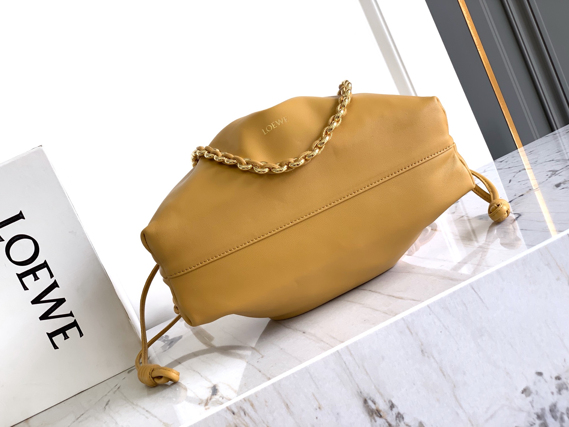 Loewe 24ss “𝙁𝙡𝙖𝙢𝙚𝙣𝙘𝙤 𝙋𝙪𝙧𝙨𝙚”