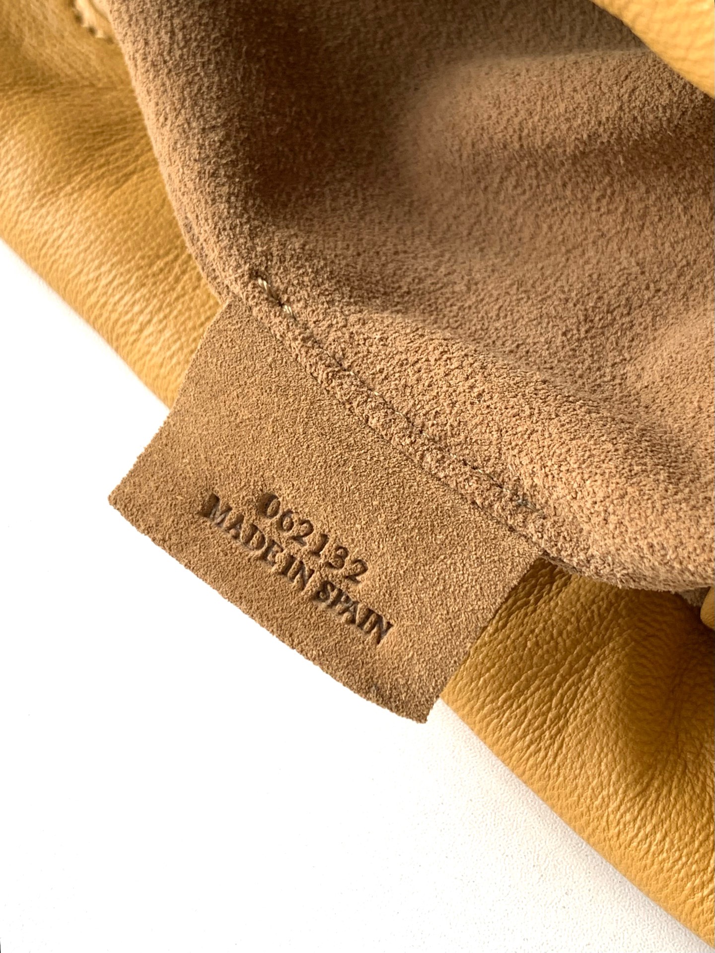 Loewe 24ss “𝙁𝙡𝙖𝙢𝙚𝙣𝙘𝙤 𝙋𝙪𝙧𝙨𝙚”