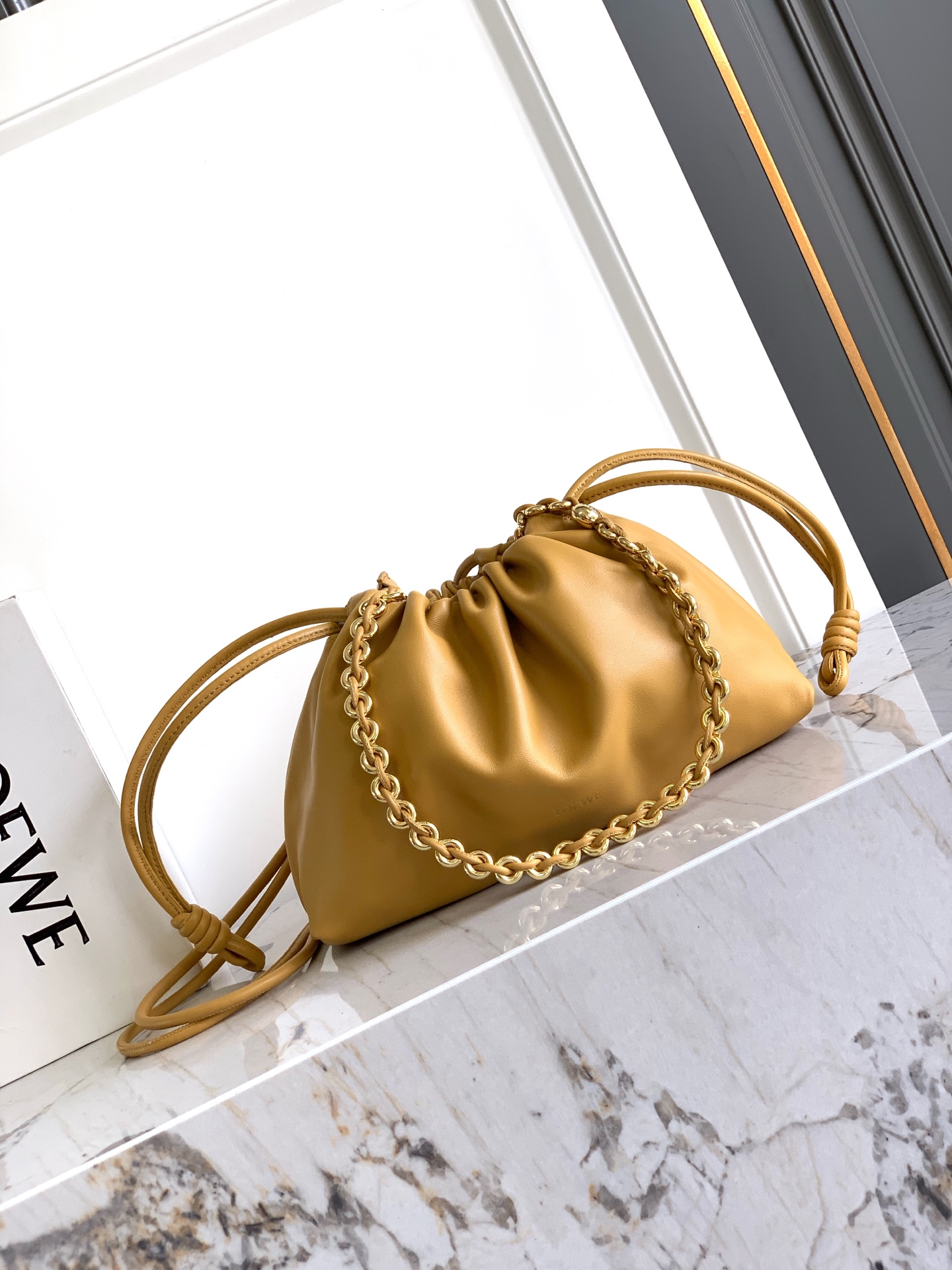 Loewe 24ss “𝙁𝙡𝙖𝙢𝙚𝙣𝙘𝙤 𝙋𝙪𝙧𝙨𝙚”