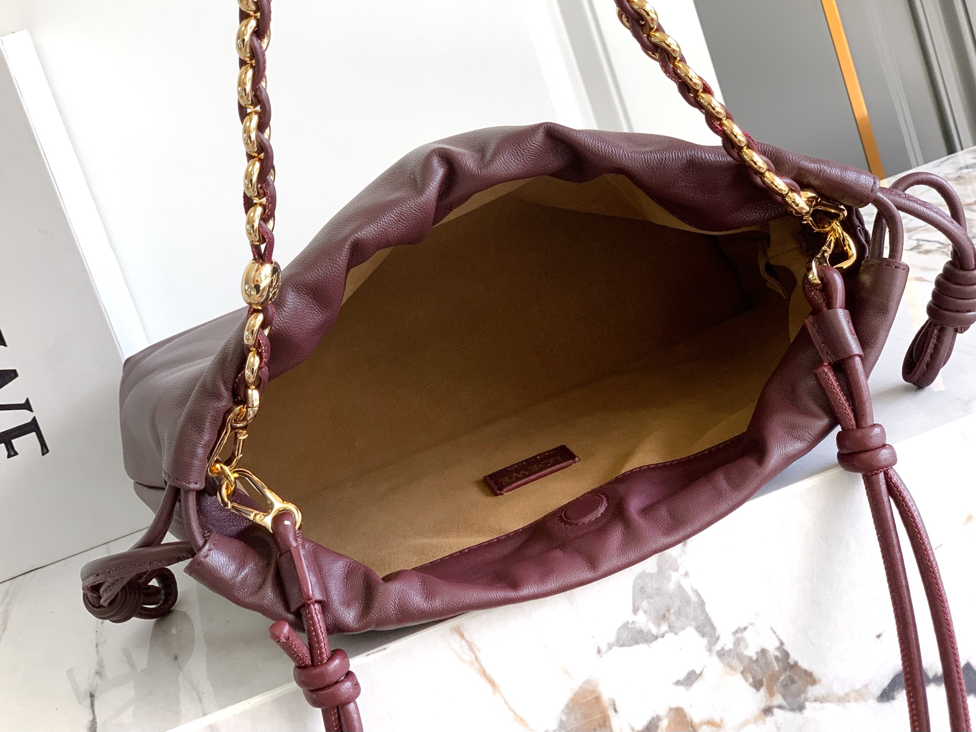 Loewe 24ss “𝙁𝙡𝙖𝙢𝙚𝙣𝙘𝙤 𝙋𝙪𝙧𝙨𝙚”