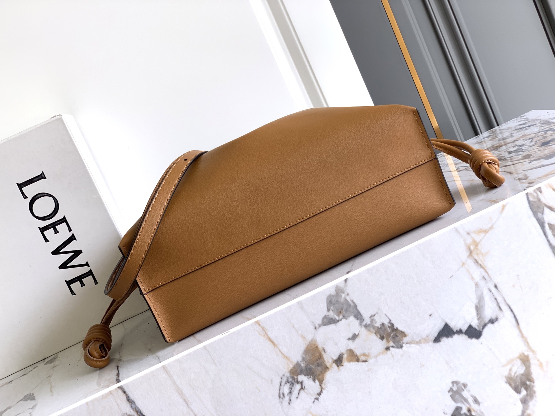 Loewe Flamenco clutch 大号