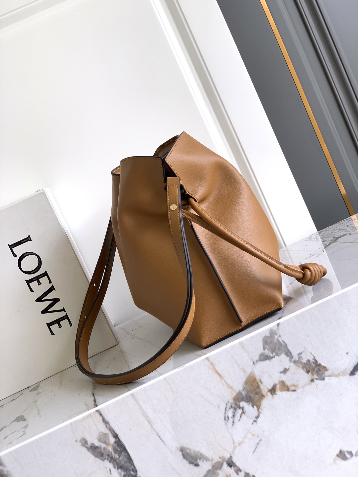 Loewe Flamenco clutch 大号