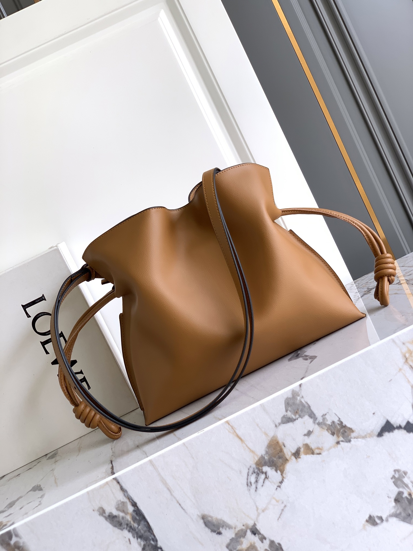 Loewe Flamenco clutch 大号