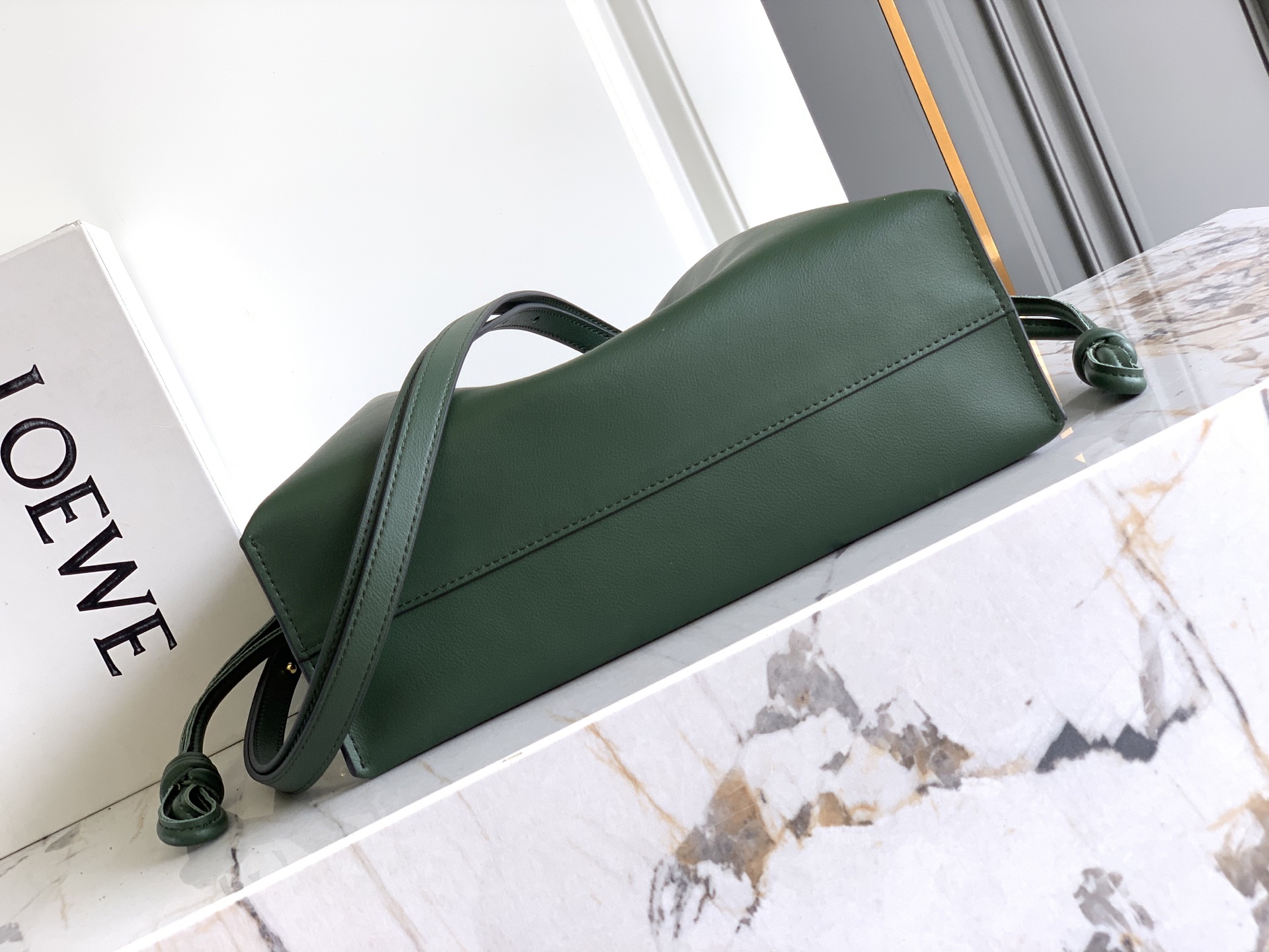 Loewe Flamenco clutch 大号