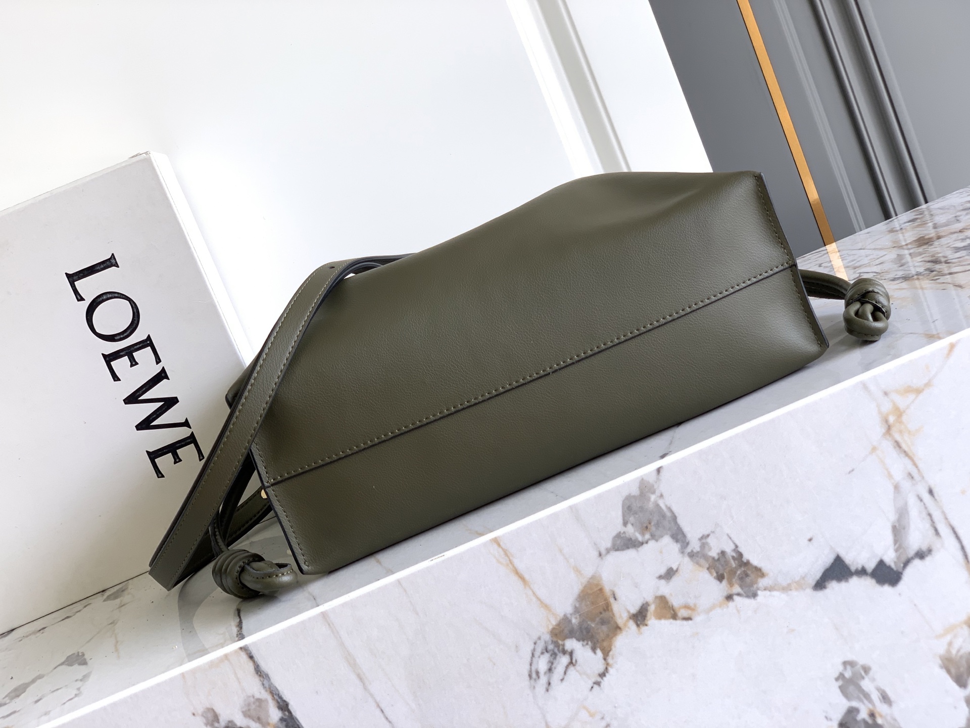 Loewe Flamenco clutch 大号