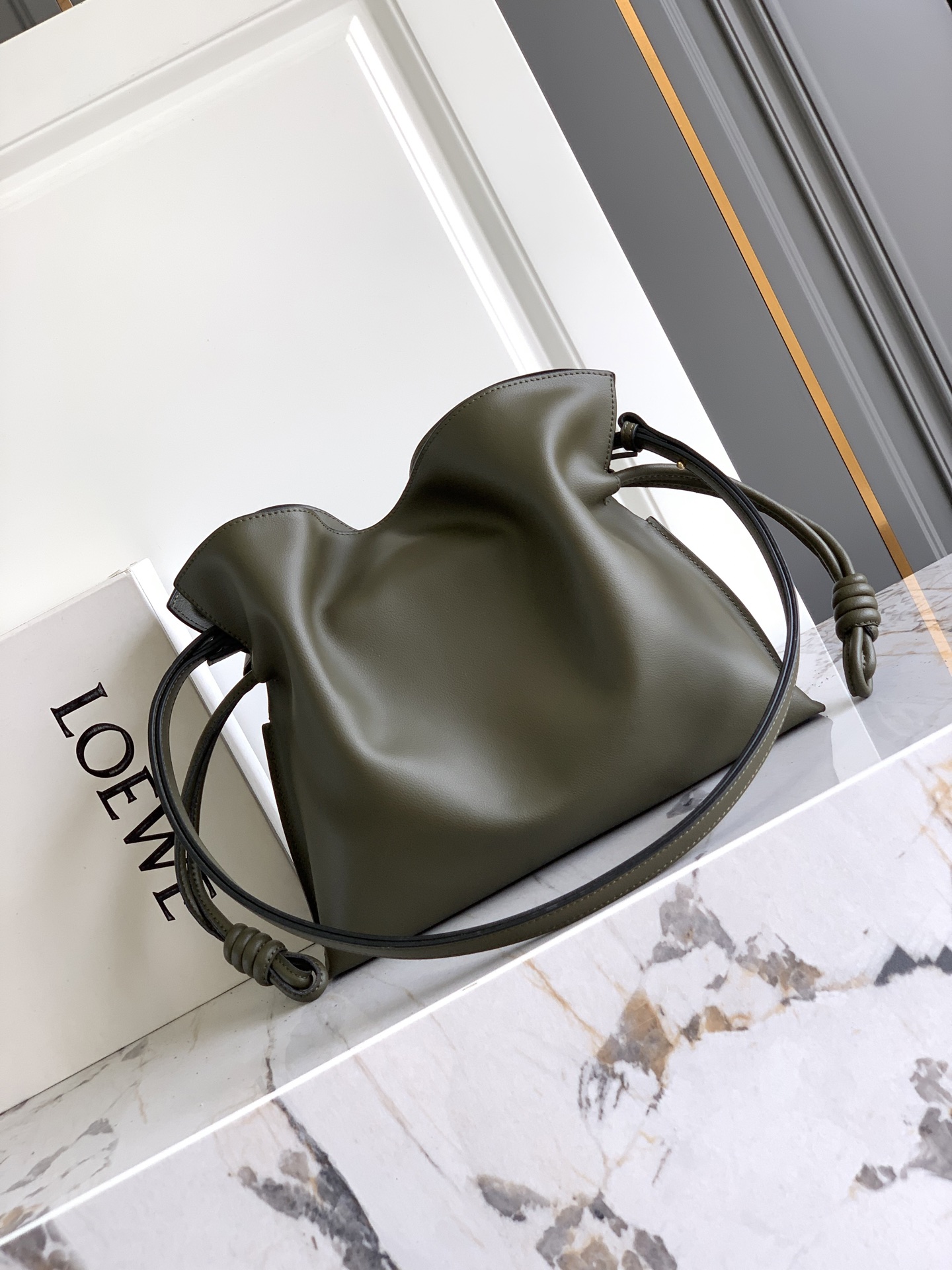 Loewe Flamenco clutch 大号
