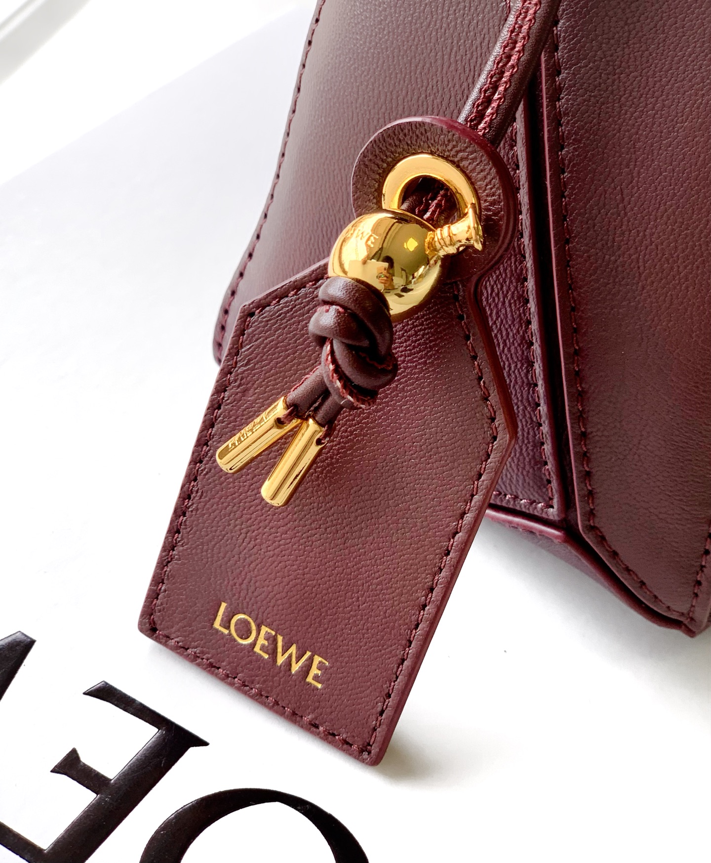 Loewe 25年最新 𝗣𝗨𝗭𝗭𝗟𝗘羊皮