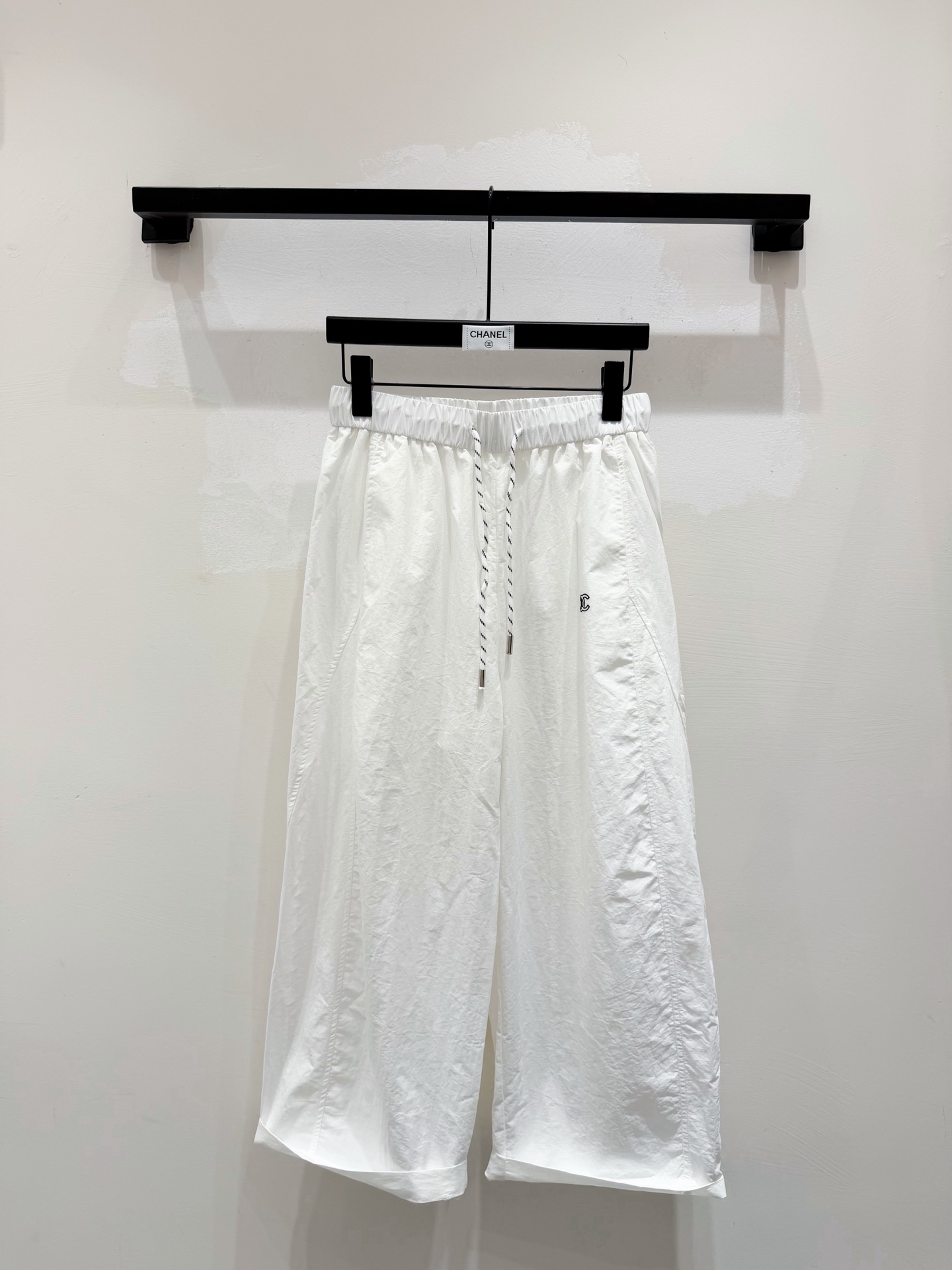 Белые брюки-шаровары, бренд Chanel