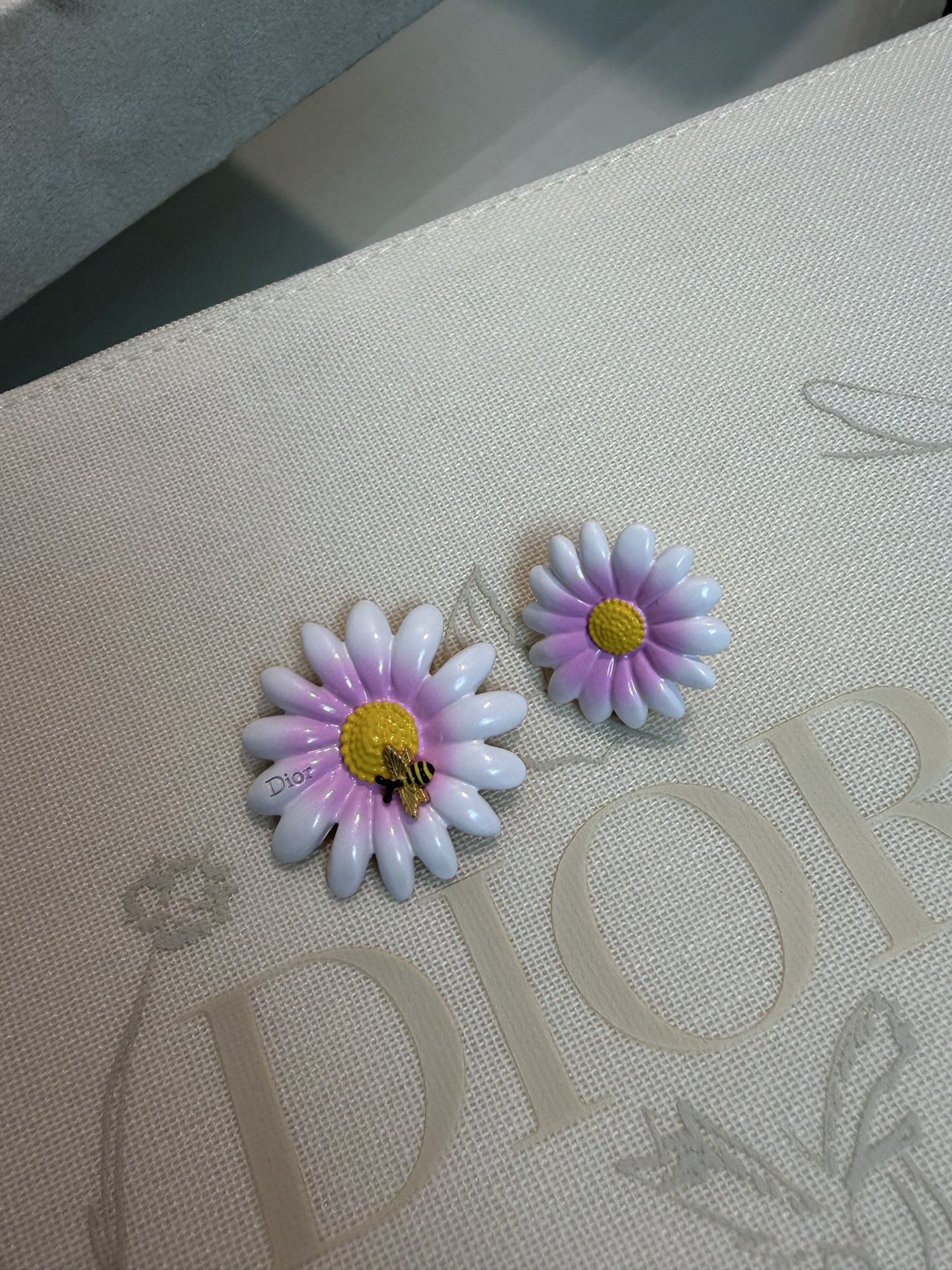 디올 귀걸이 135211 Dior Earrings 썸네일 이미지