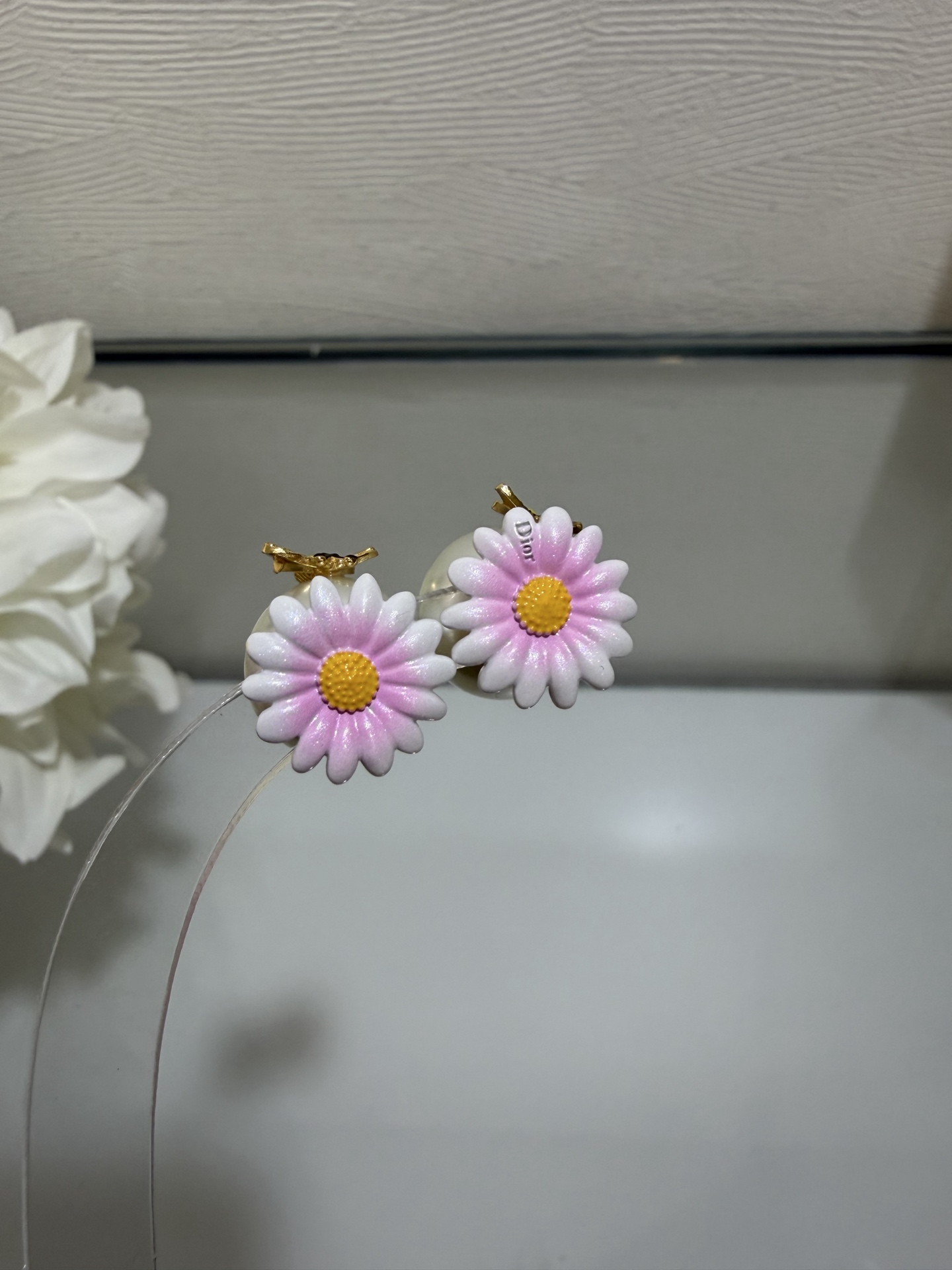 디올 귀걸이 134946 Dior Earrings 썸네일 이미지
