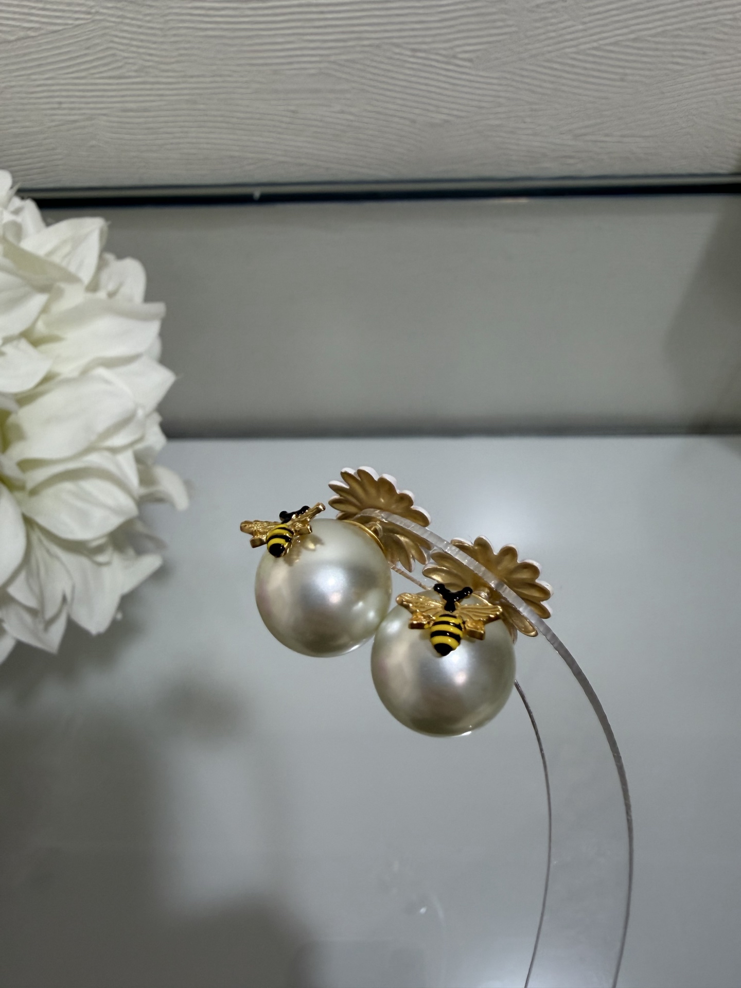 디올 귀걸이 134946 Dior Earrings 썸네일 이미지