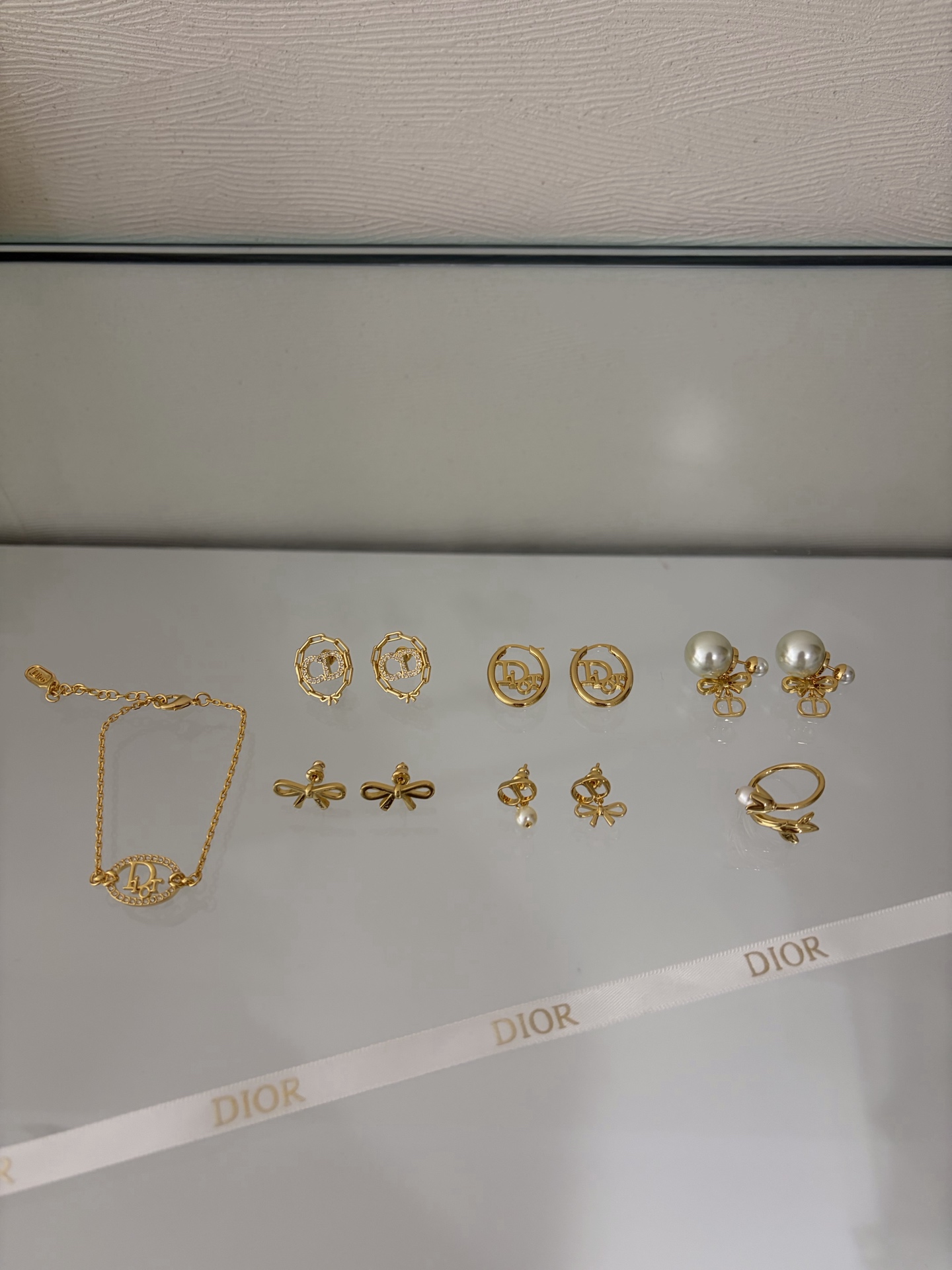 디올 귀걸이 134852 Dior Earrings 썸네일 이미지