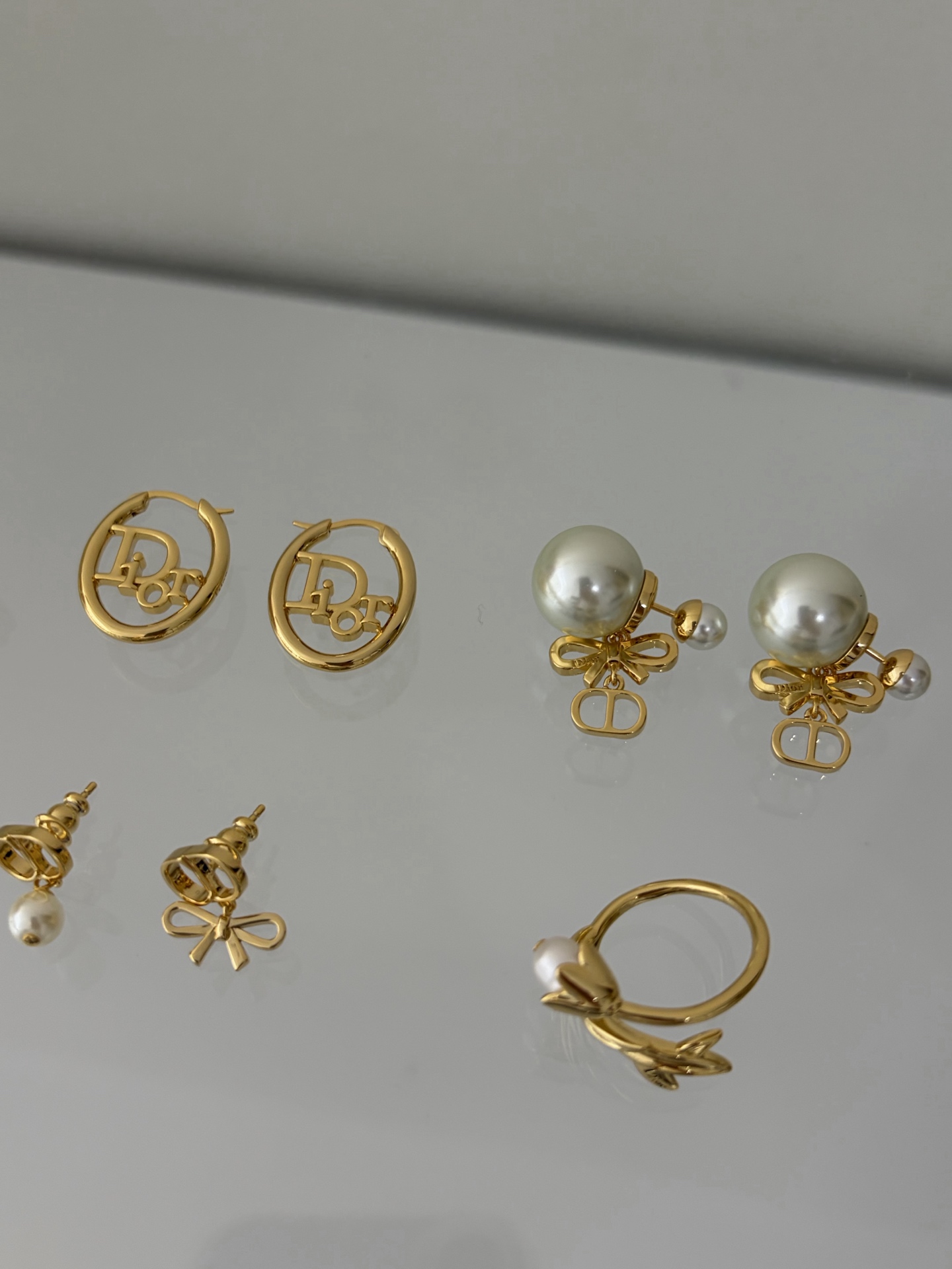 디올 귀걸이 134852 Dior Earrings 썸네일 이미지