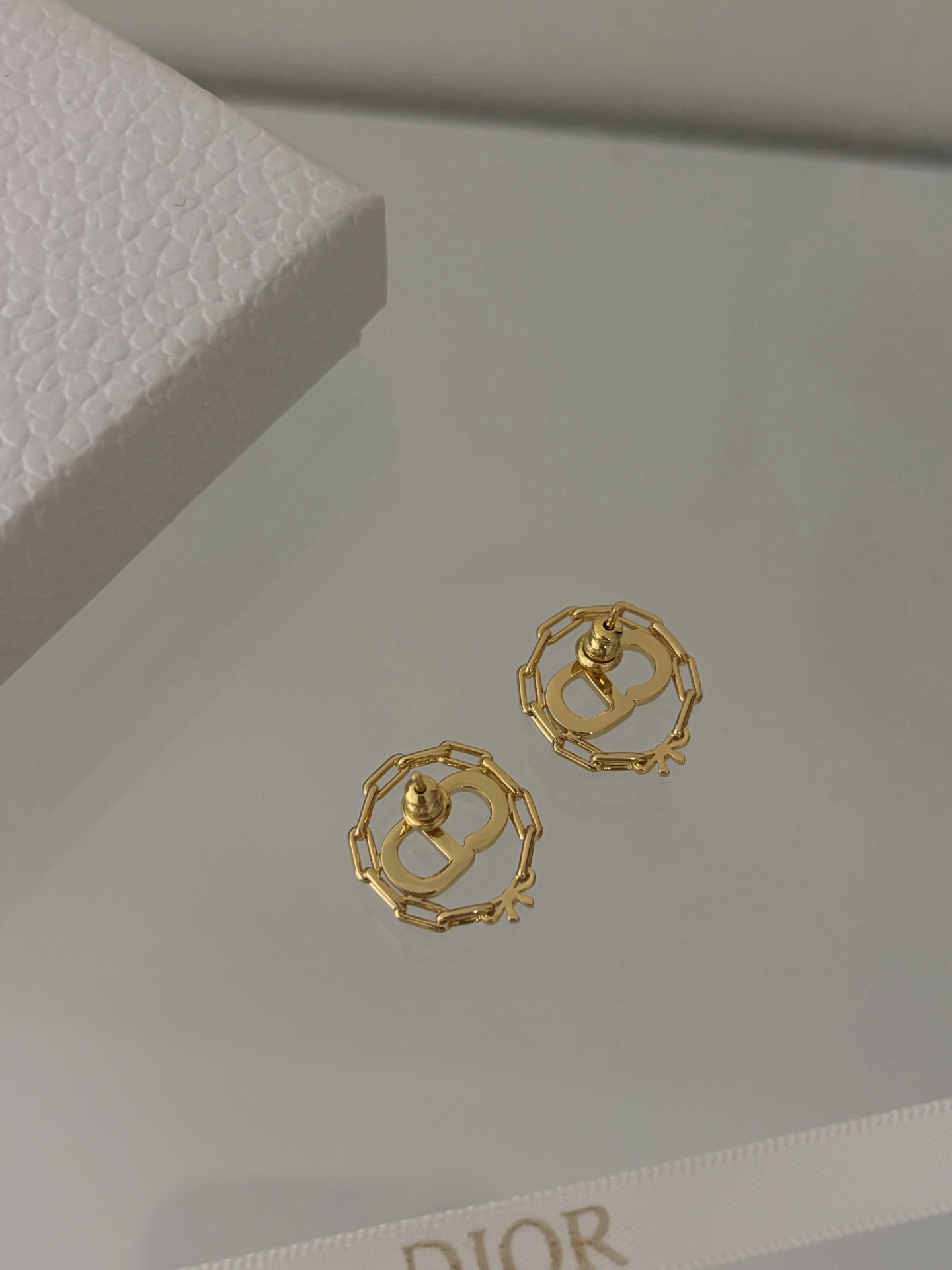 디올 귀걸이 134854 Dior Earrings 썸네일 이미지