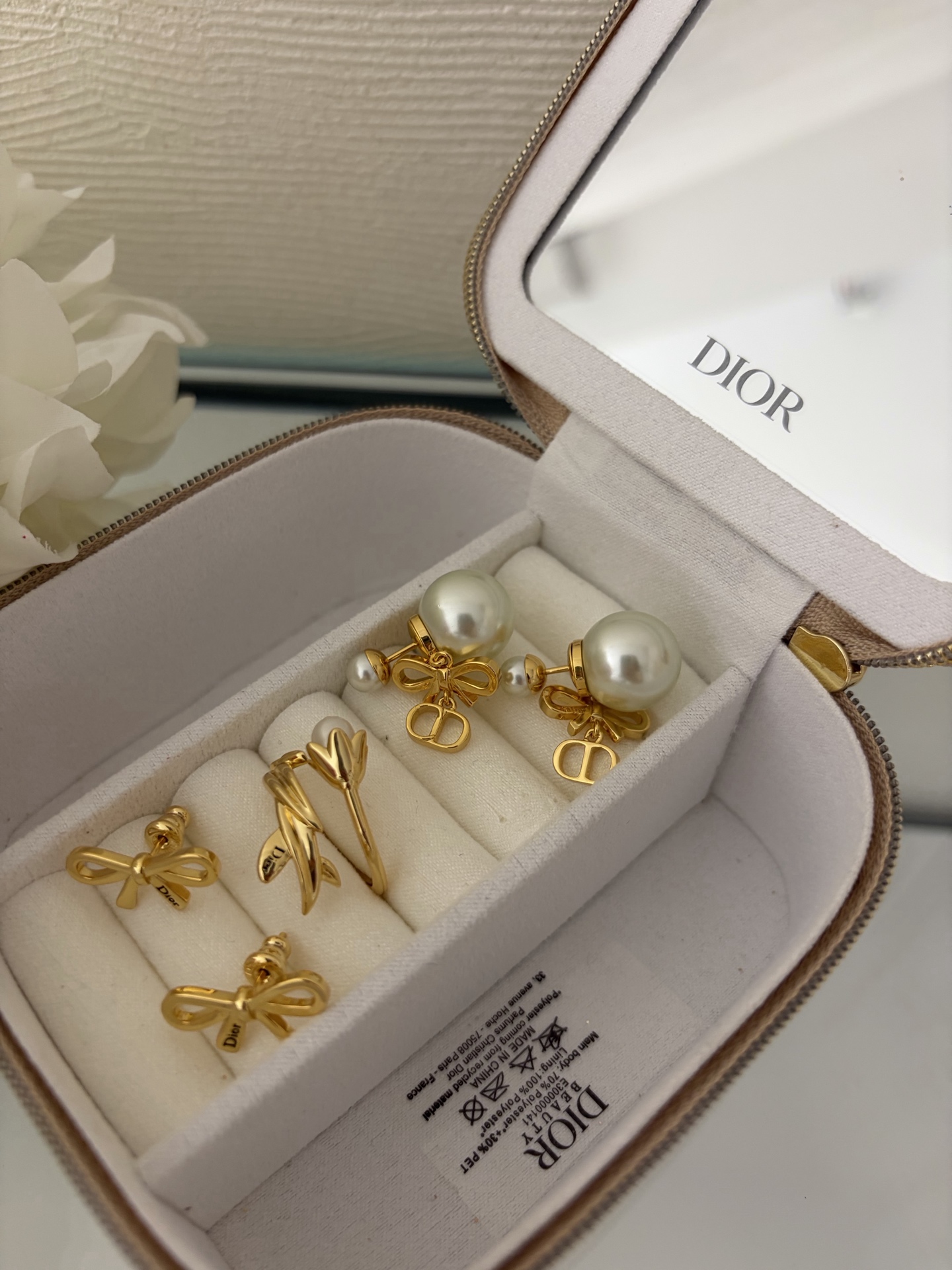 디올 귀걸이 134852 Dior Earrings 썸네일 이미지