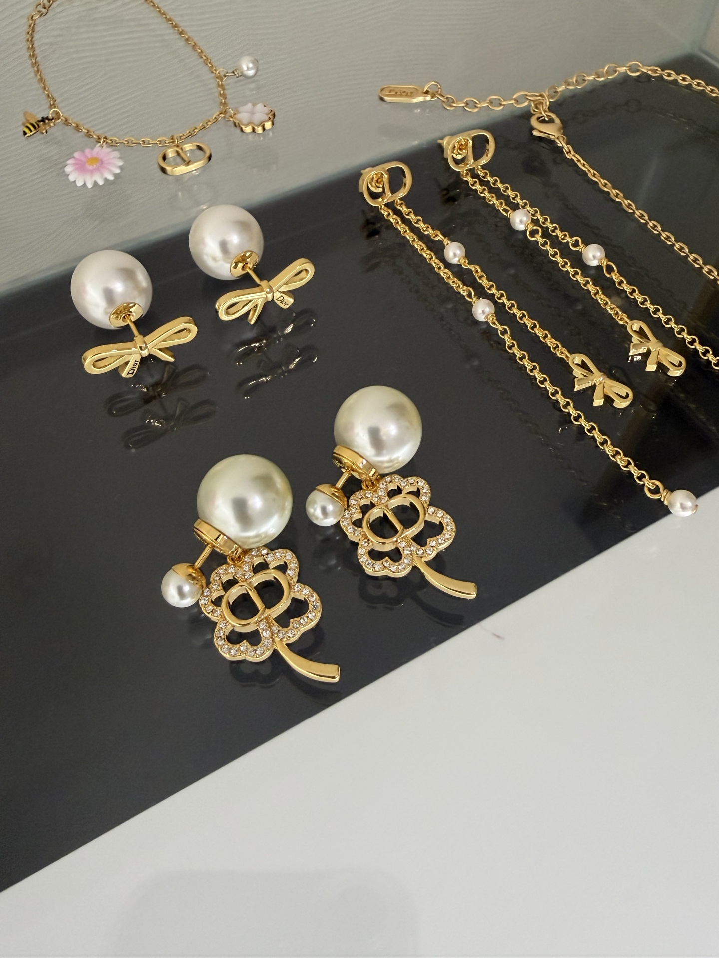 디올 26SS 귀걸이 134840 Dior Earrings 썸네일 이미지