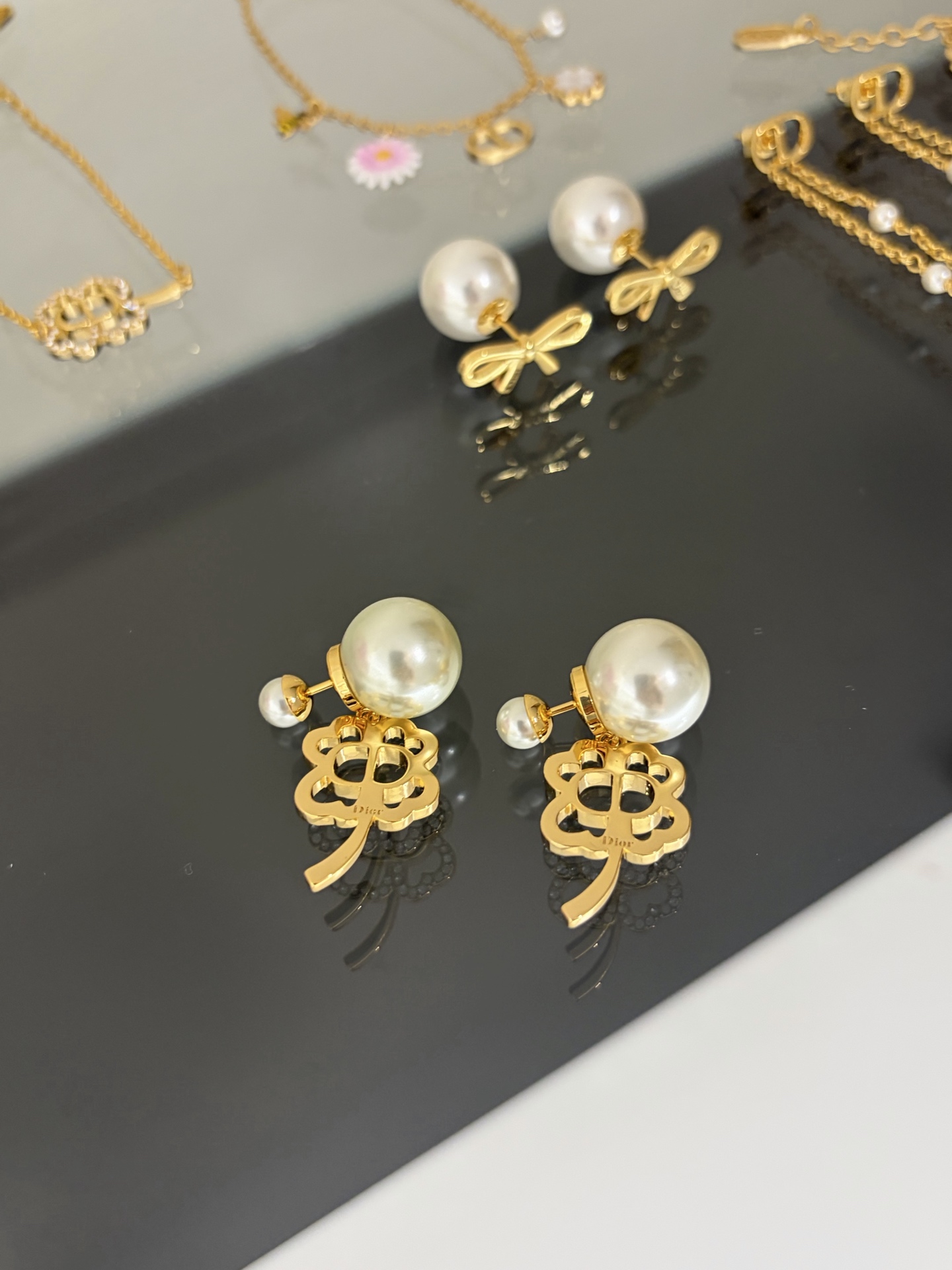 디올 26SS 귀걸이 134840 Dior Earrings 썸네일 이미지