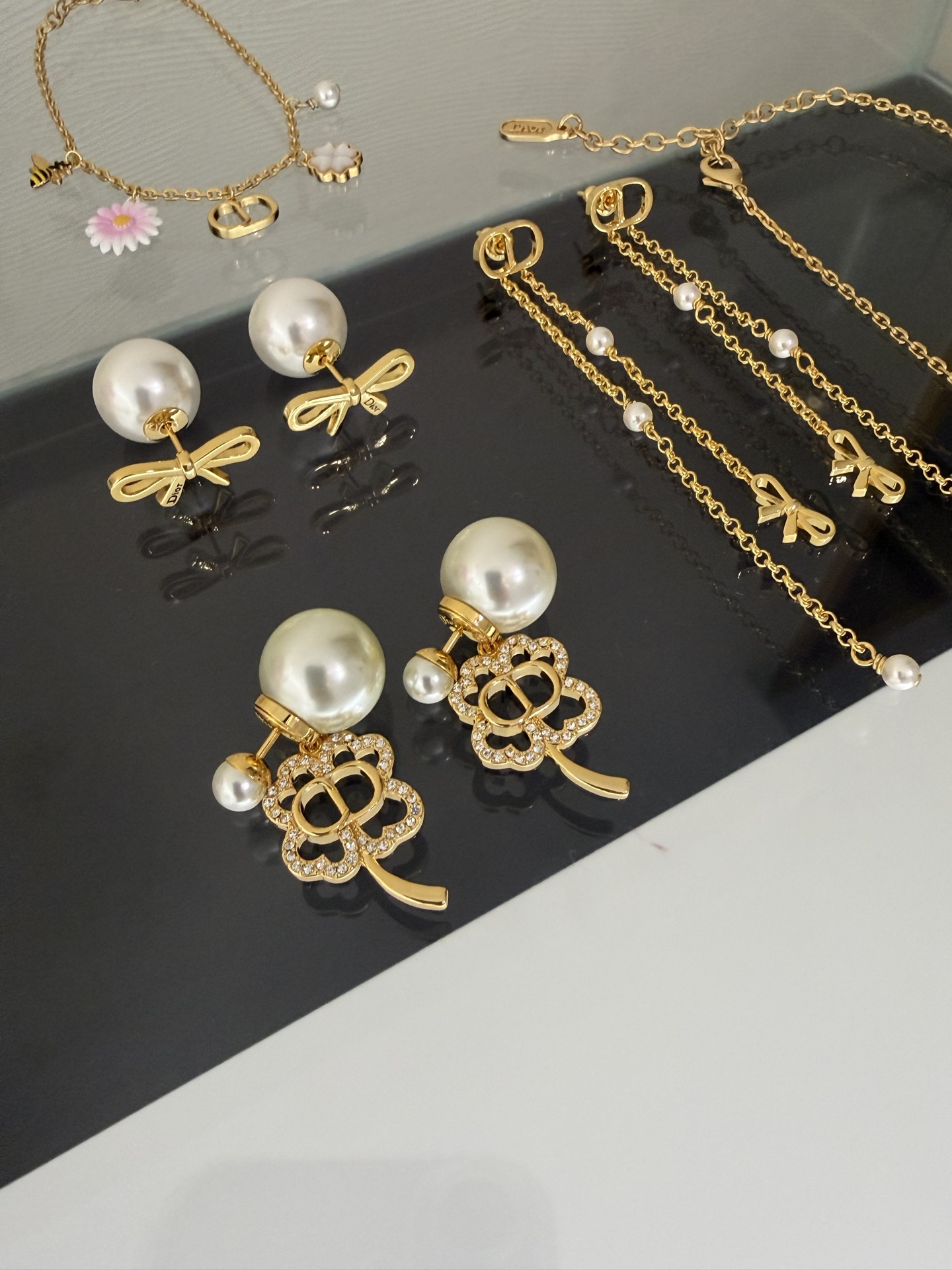 디올 26SS 귀걸이 134840 Dior Earrings 썸네일 이미지