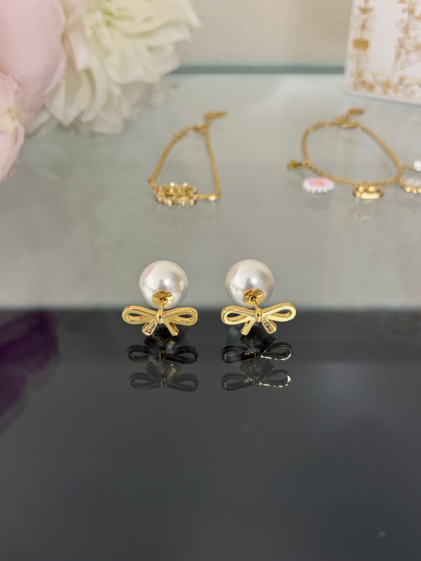 디올 귀걸이 134839 Dior Earrings 썸네일 이미지