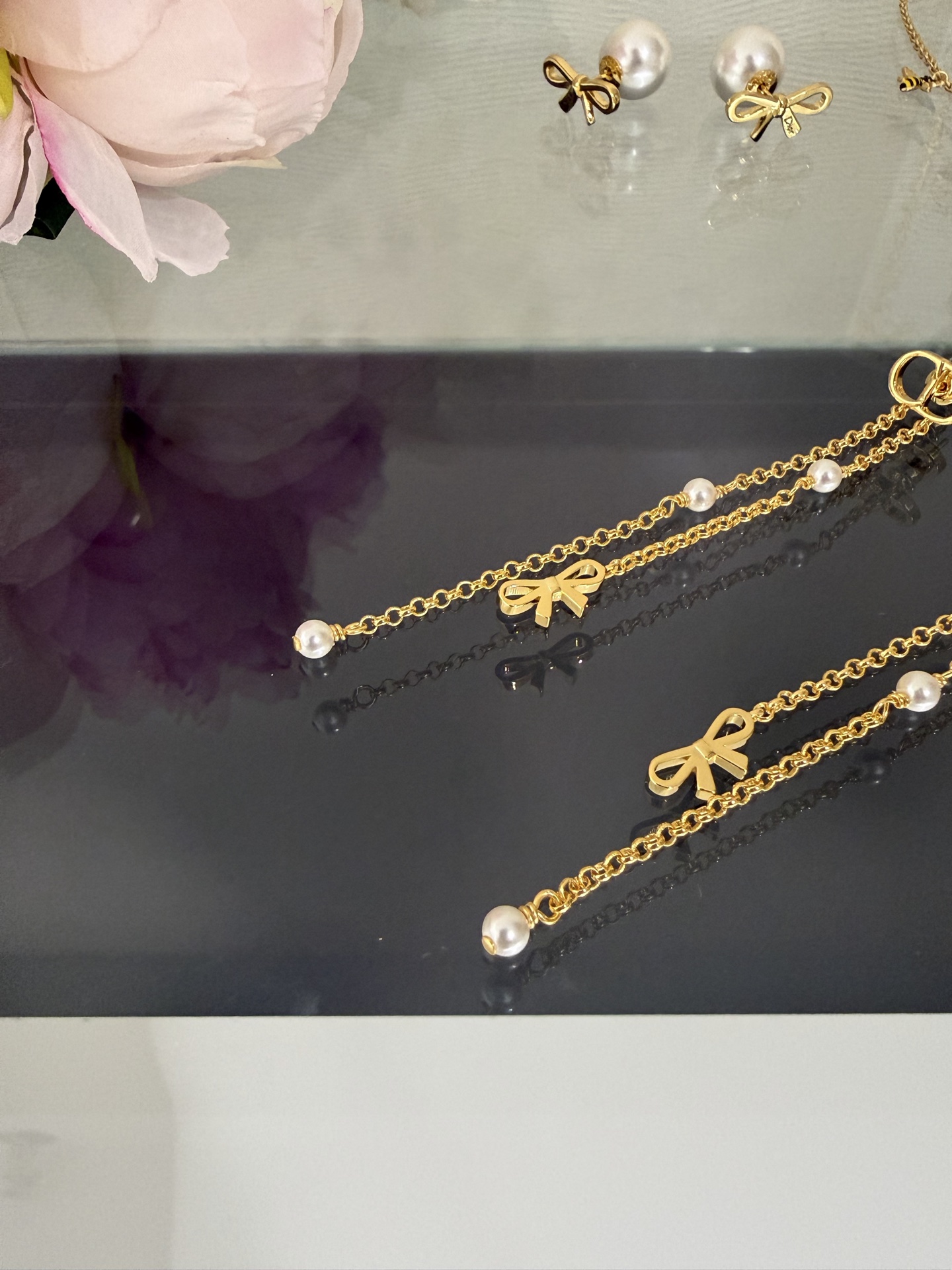 디올 귀걸이 134838 Dior Earrings 썸네일 이미지